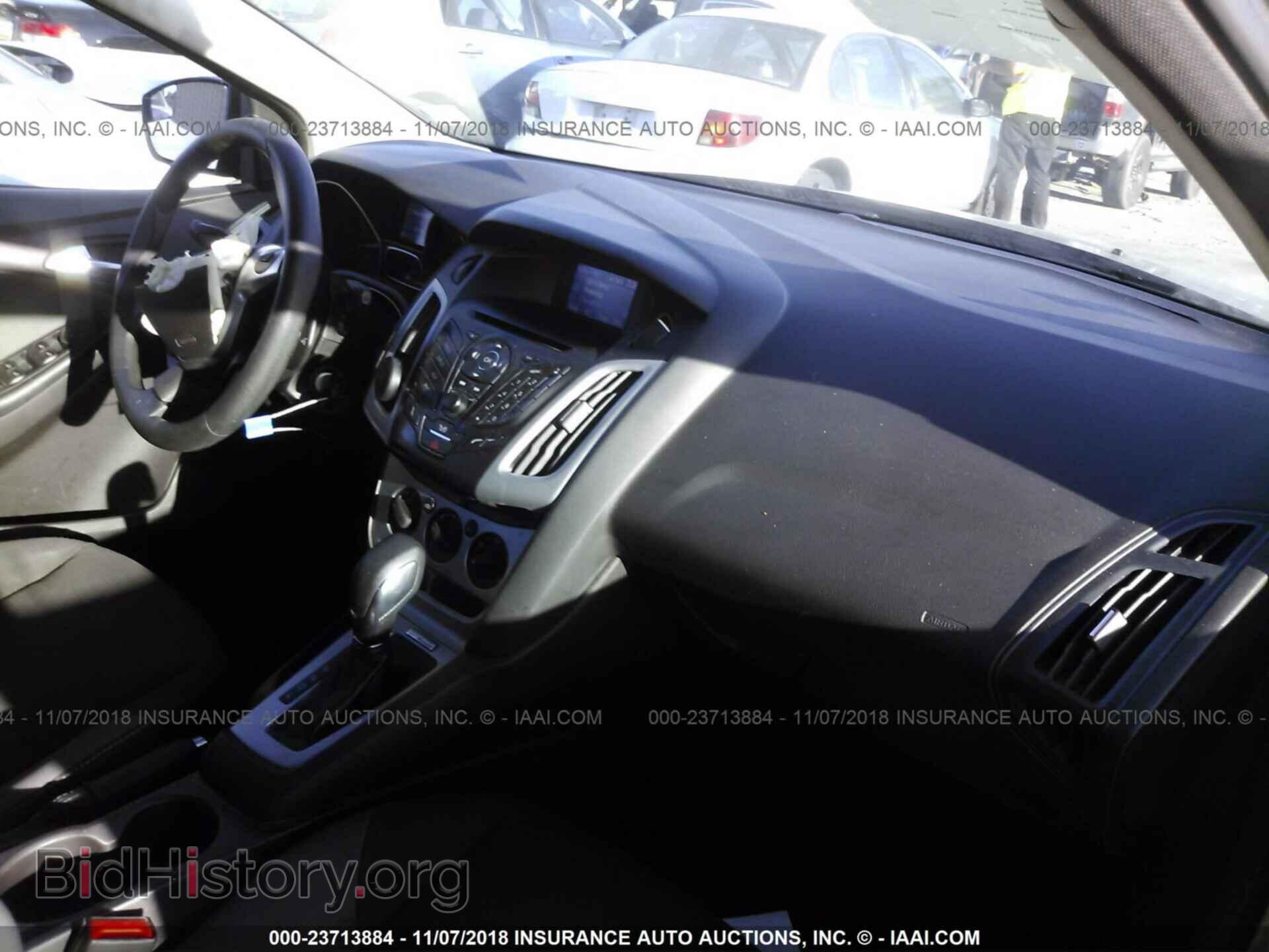 2012 Ford Focus - VIN: 1FAHP3K25CL414737 - Photo 5
