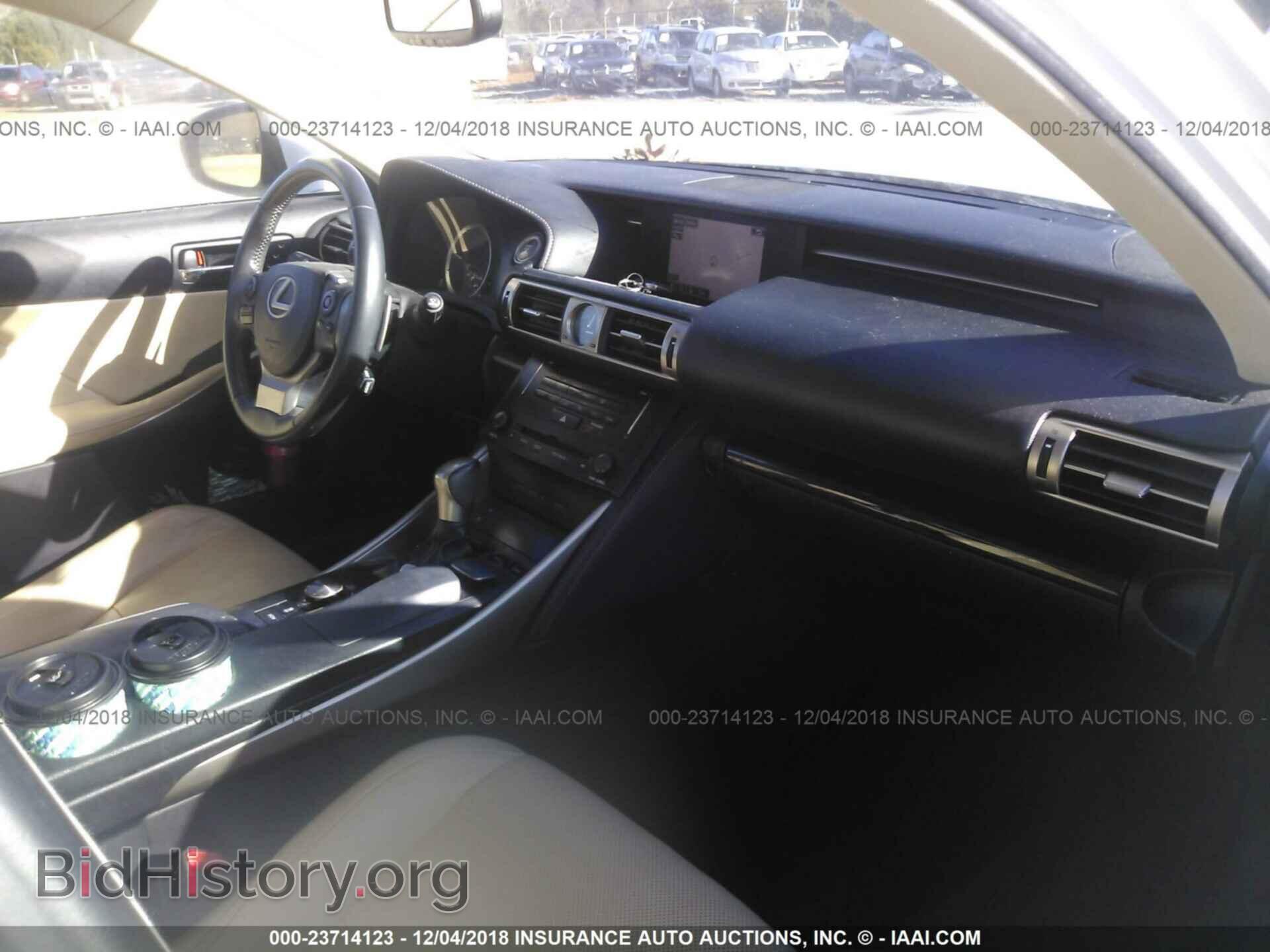 2014 LEXUS IS - VIN: JTHCF1D21E5000563 - Фото 5