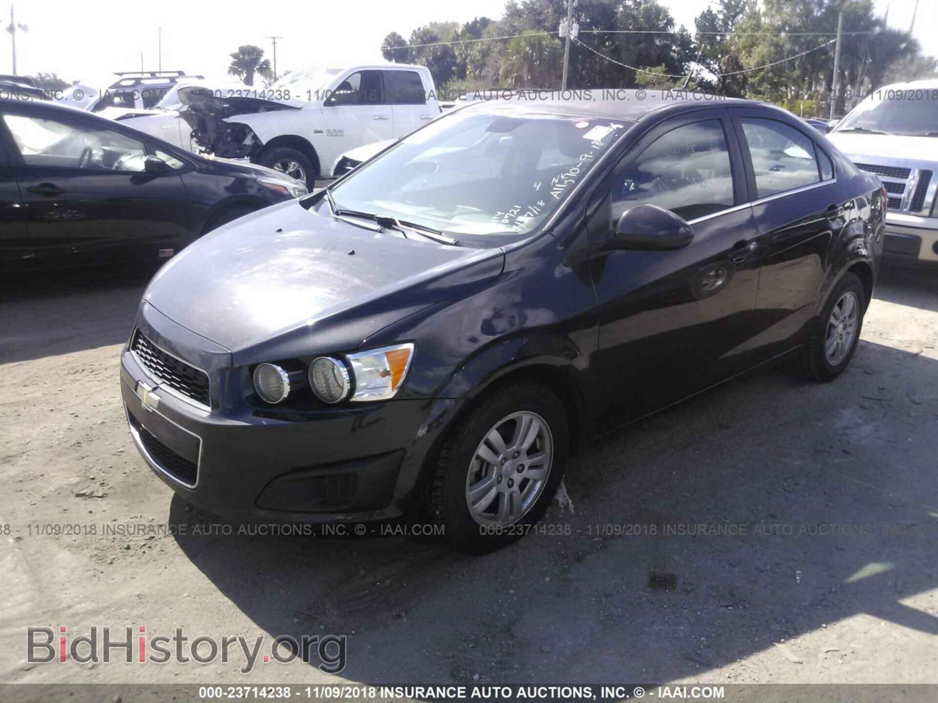 2014 Chevrolet Sonic - VIN: 1G1JC5SH8E4110721 - Photo 2