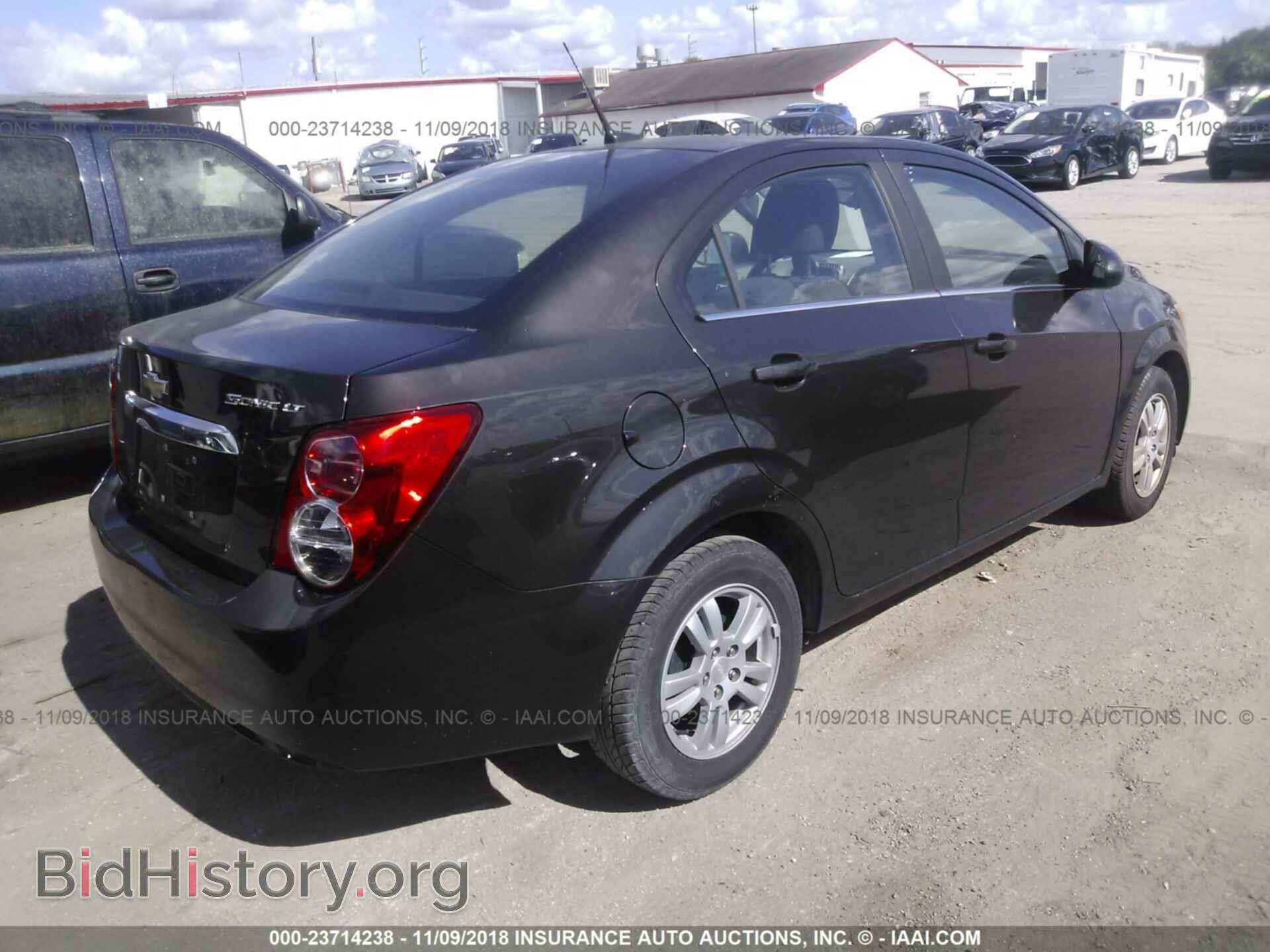 2014 Chevrolet Sonic - VIN: 1G1JC5SH8E4110721 - Photo 4