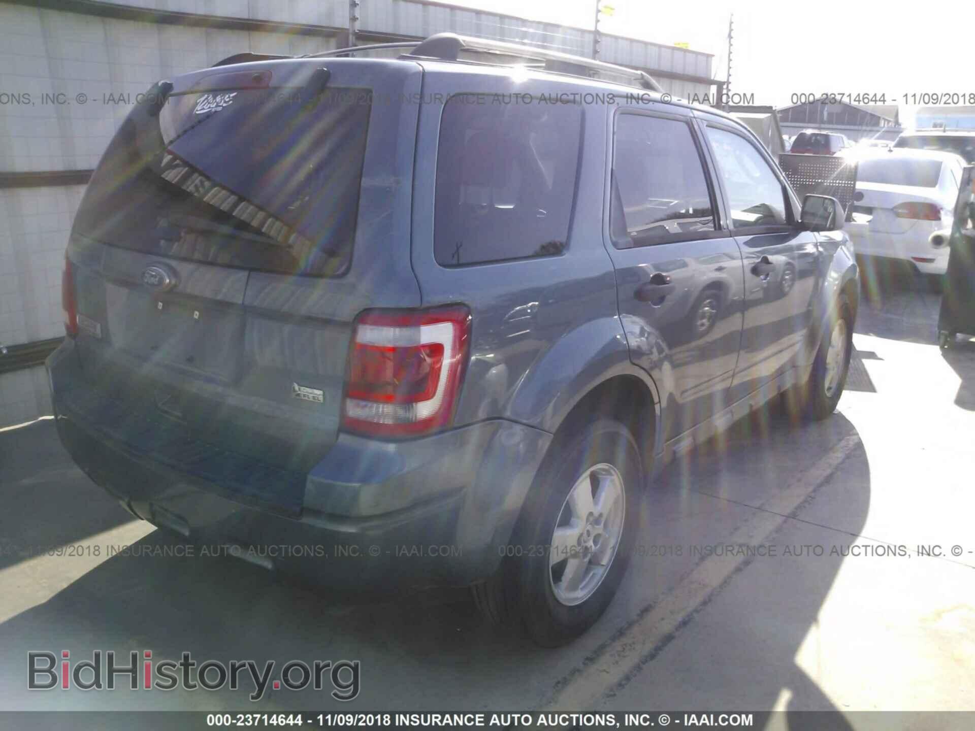 2012 Ford Escape - VIN: 1FMCU0DG1CKA93818 - Фото 4