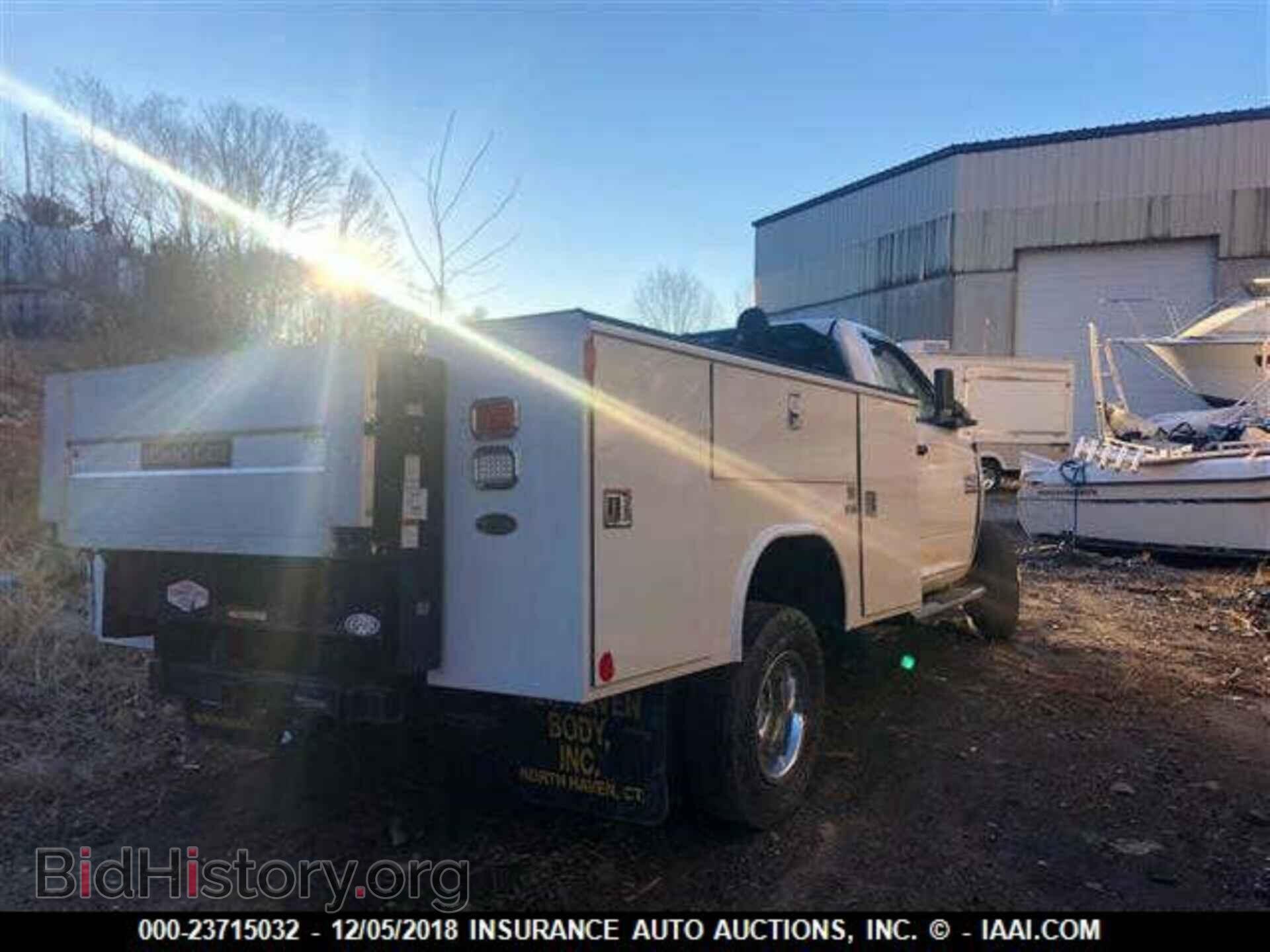 2014 Ram 3500 - VIN: 3C7WRTAJ8EG329737 - Фото 4