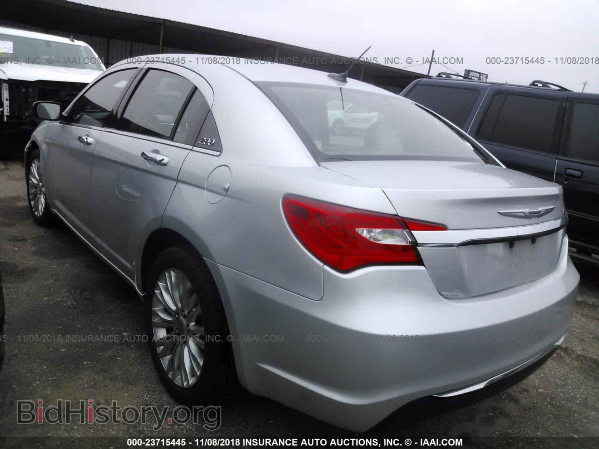 2011 CHRYSLER 200 - VIN: 1C3BC2FG3BN570214 - Фото 3