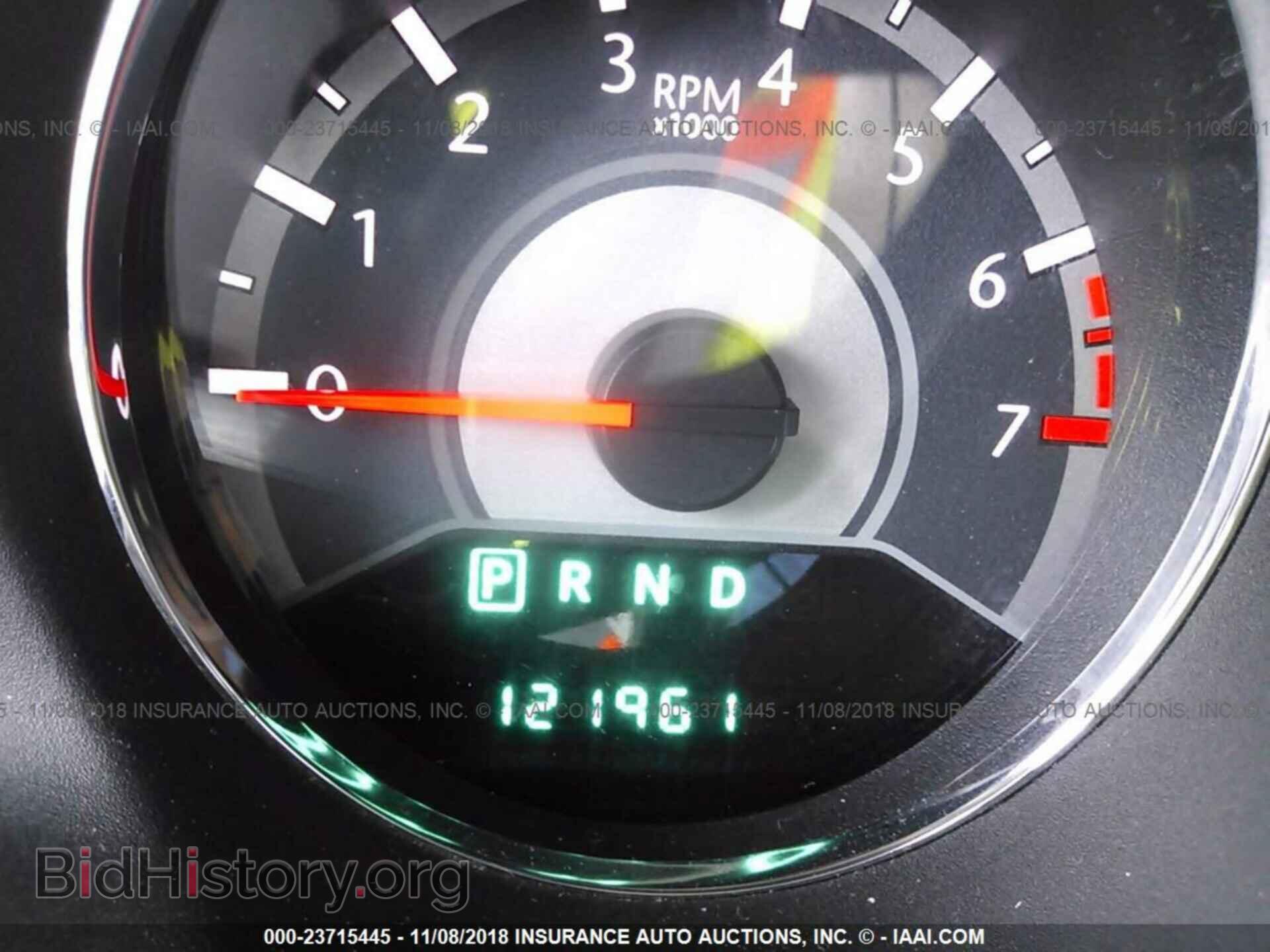 2011 CHRYSLER 200 - VIN: 1C3BC2FG3BN570214 - Фото 7