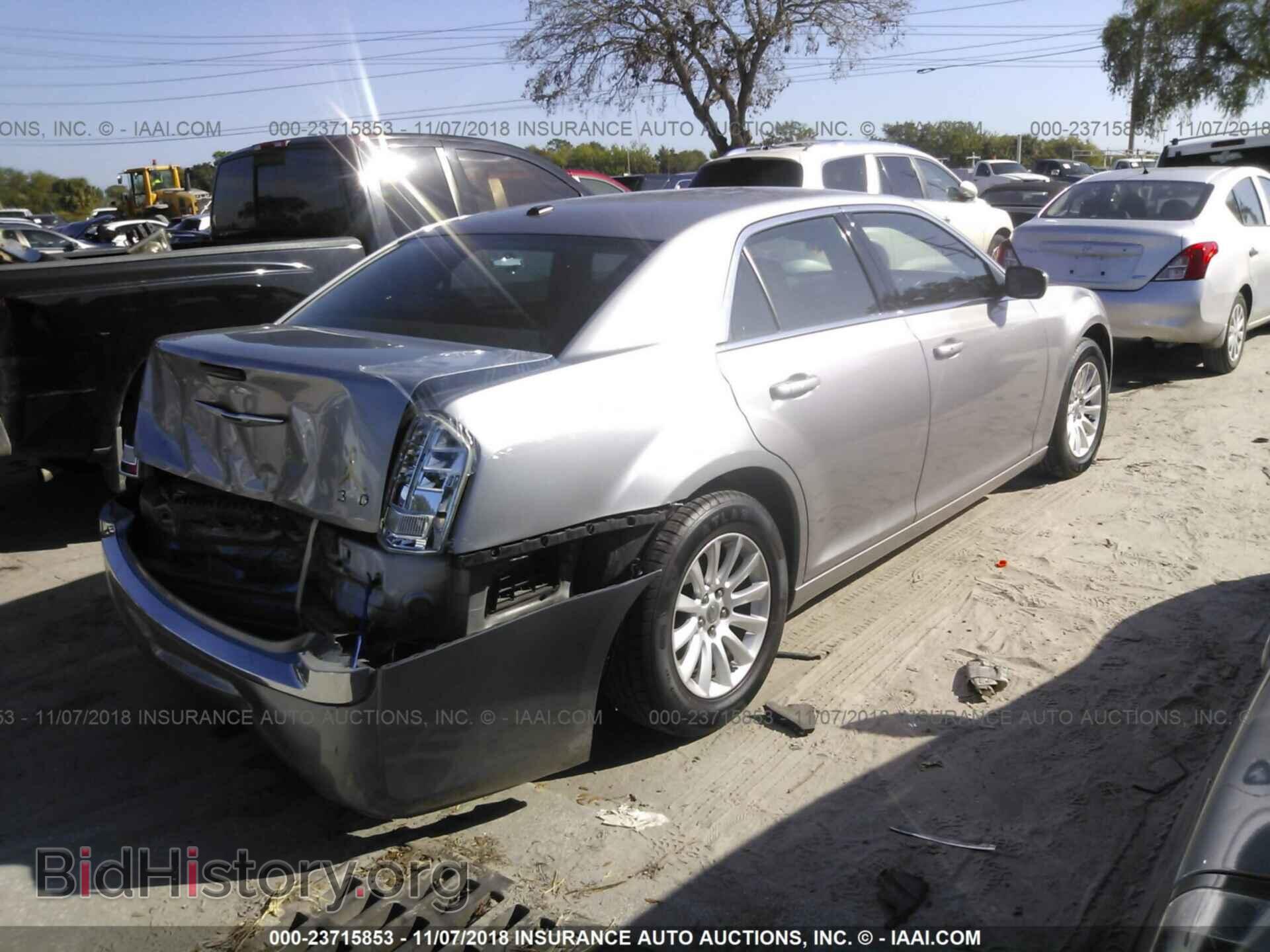 2011 CHRYSLER 300 - VIN: 2C3CA4CG3BH549124 - Photo 4
