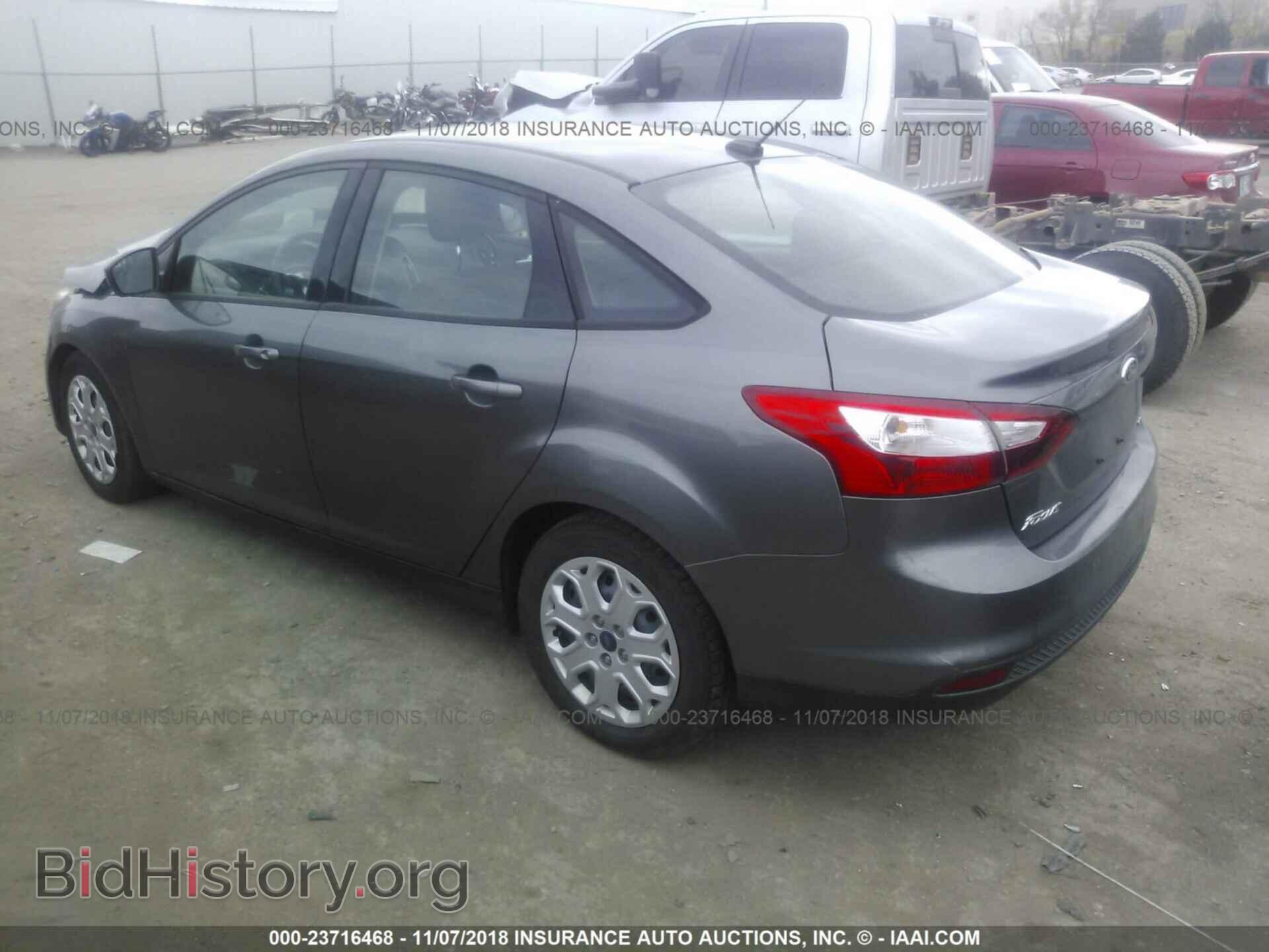 2012 Ford Focus - VIN: 1FAHP3F22CL312838 - Фото 3