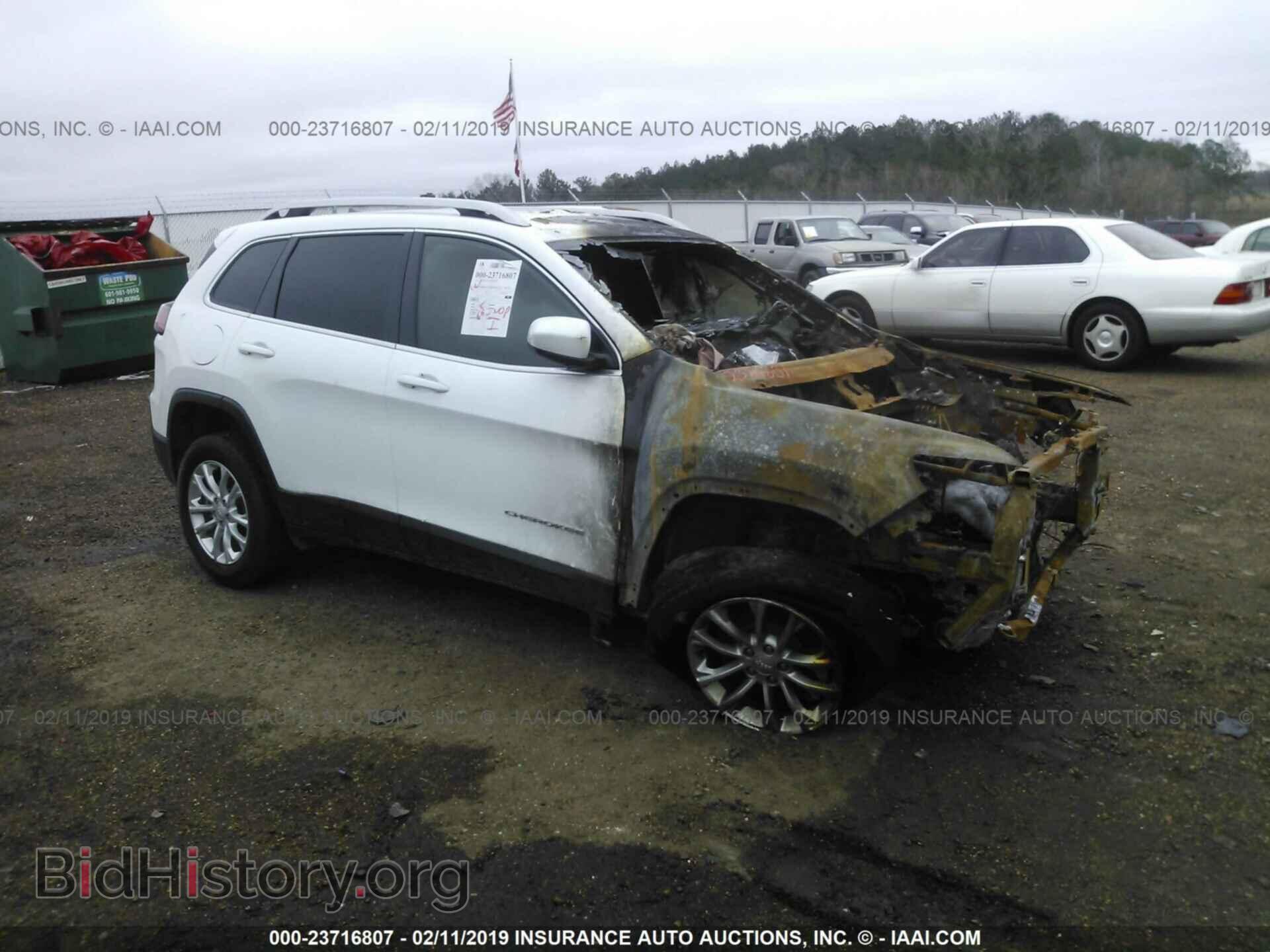 Фотография 1C4PJLCB2KD203218 - JEEP CHEROKEE 2019
