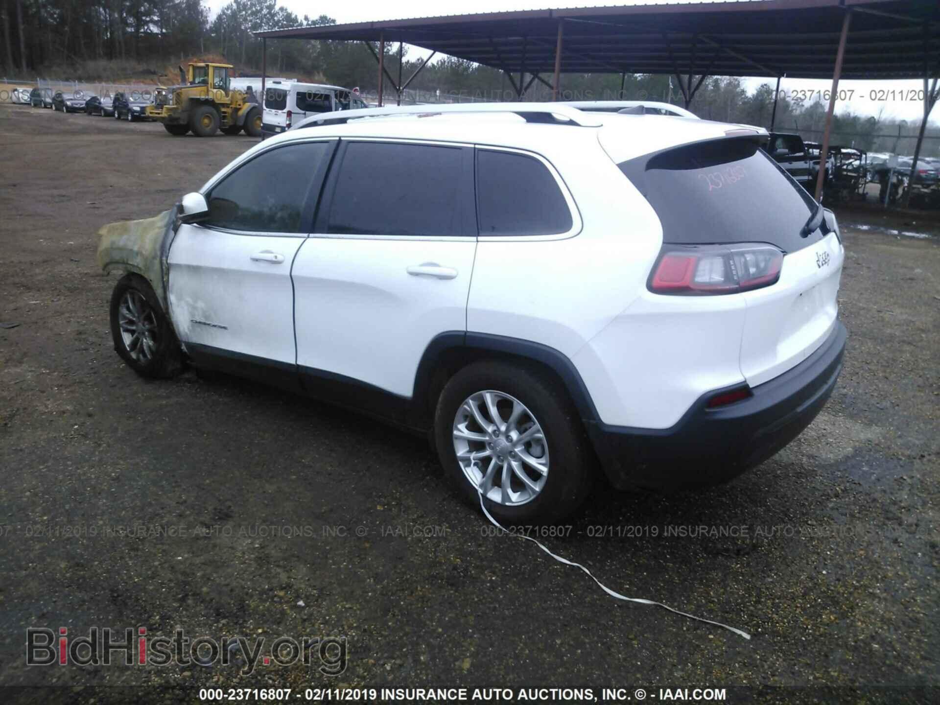 2019 JEEP CHEROKEE - VIN: 1C4PJLCB2KD203218 - Фото 3