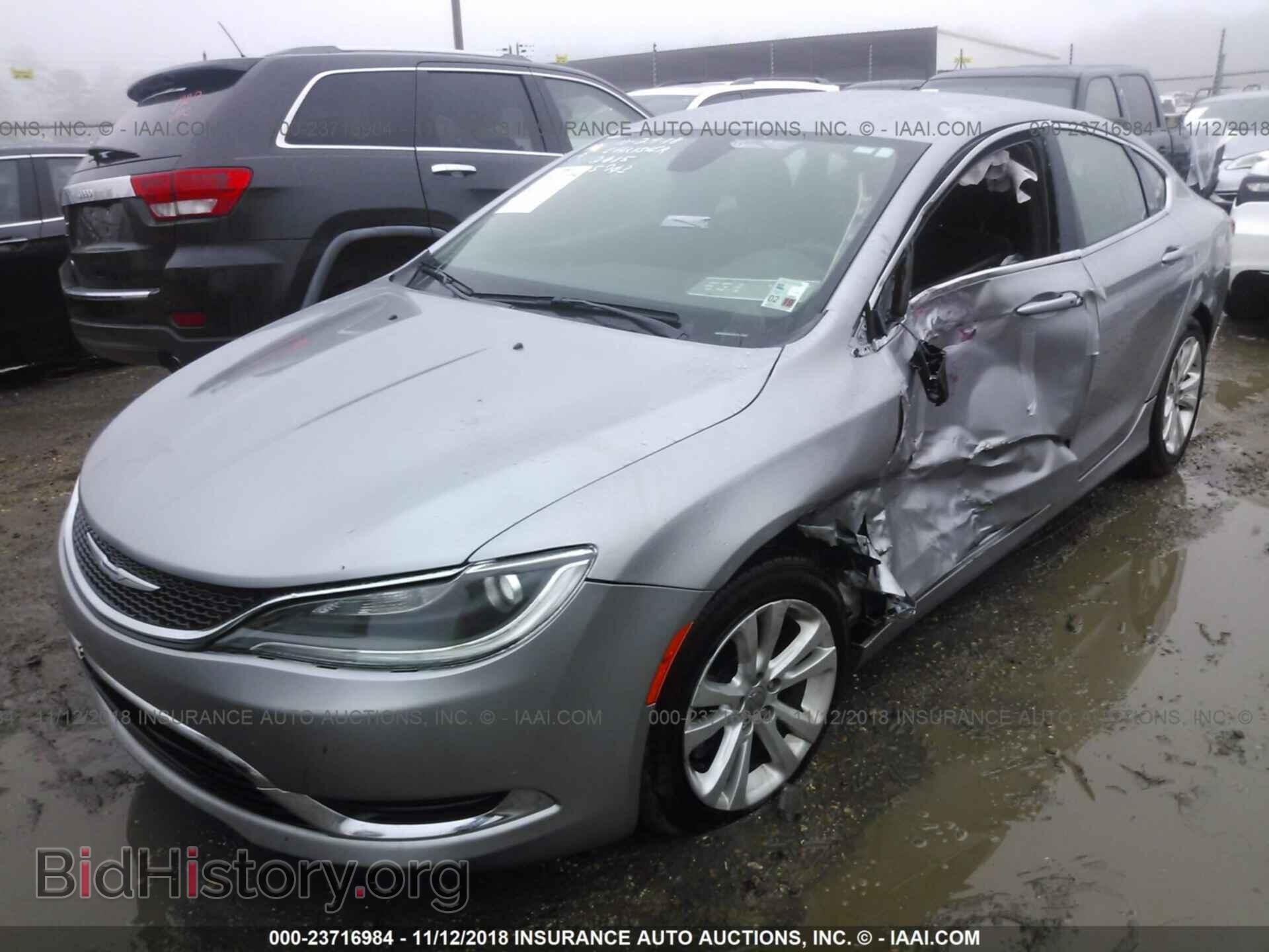 2015 Chrysler 200 - VIN: 1C3CCCAB1FN675703 - Photo 2