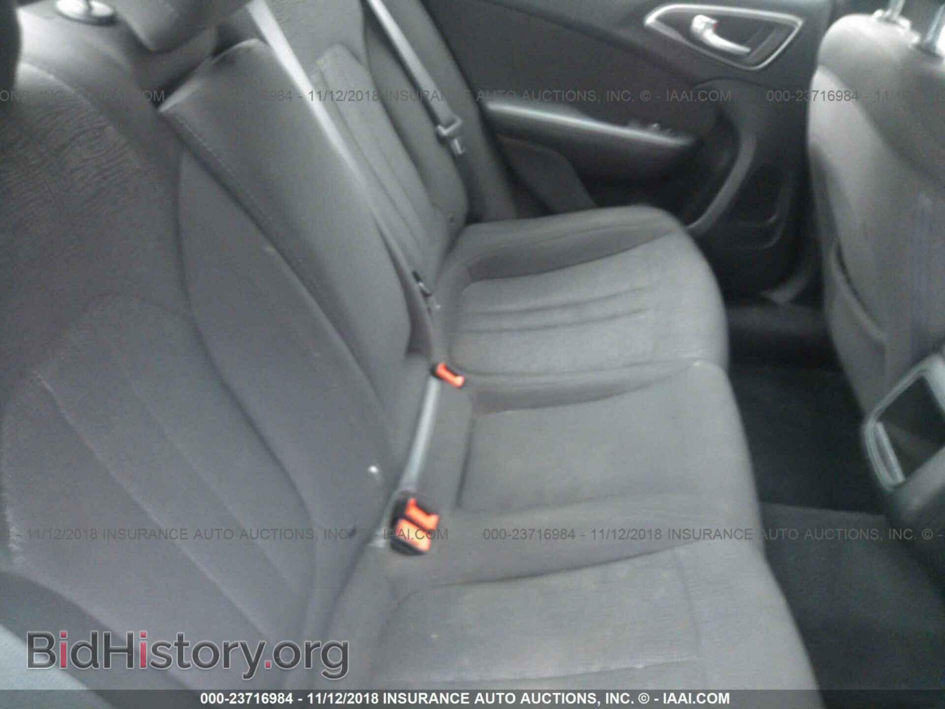 2015 Chrysler 200 - VIN: 1C3CCCAB1FN675703 - Photo 8