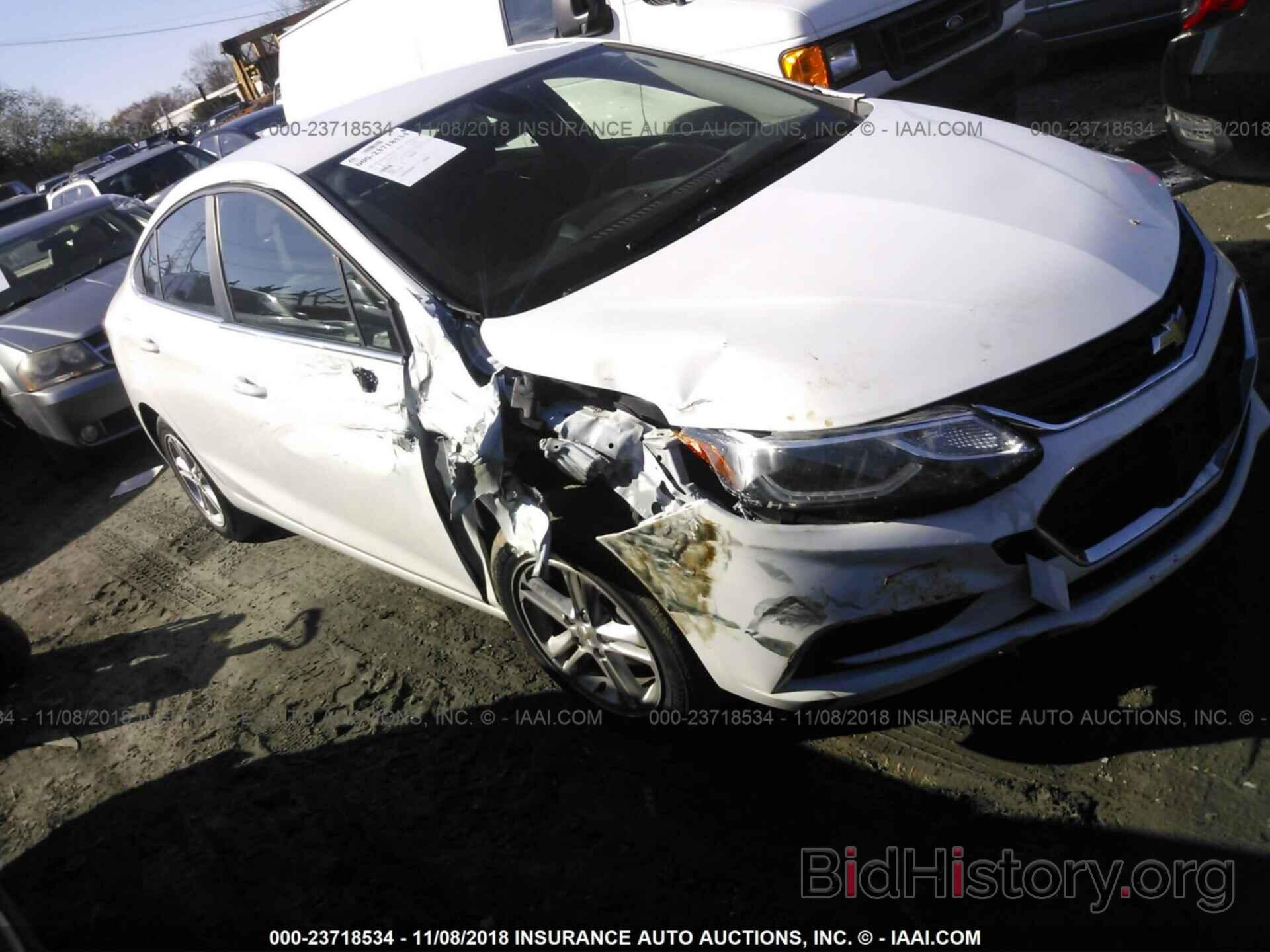 Photo 1G1BE5SM4H7207803 - CHEVROLET CRUZE 2017