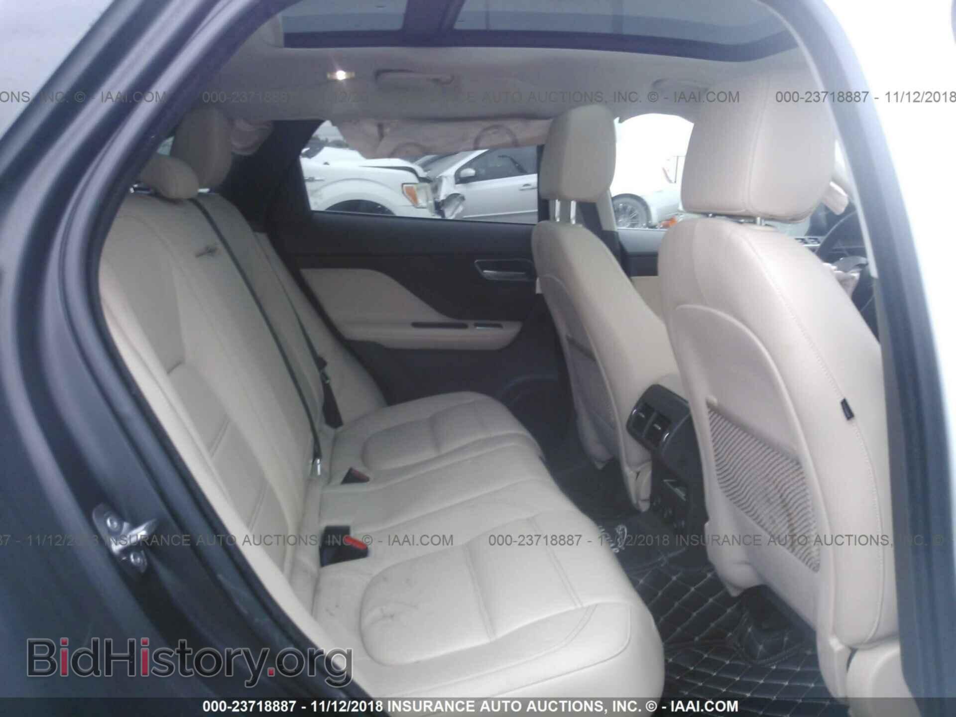 2017 Jaguar F-pace - VIN: SADCK2BV8HA896067 - Фото 8