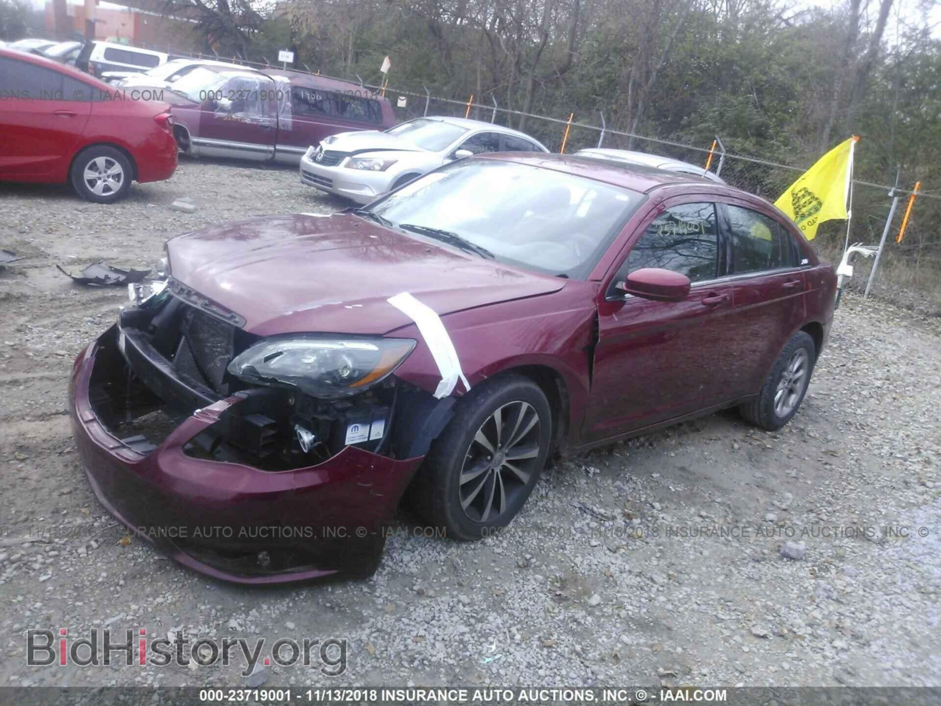 2013 Chrysler 200 - VIN: 1C3CCBBB6DN525334 - Photo 2