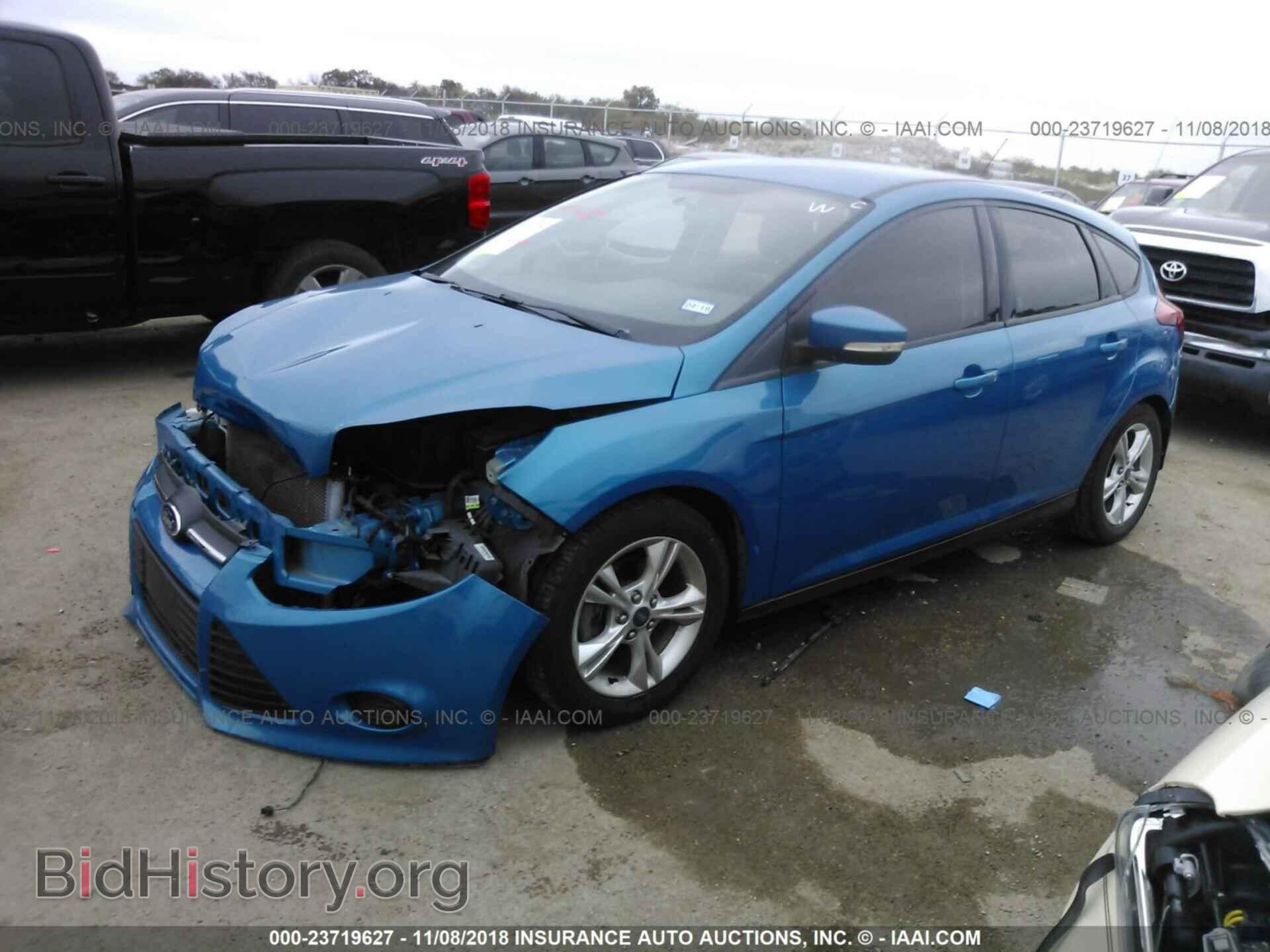 2014 Ford Focus - VIN: 1FADP3K24EL117329 - Photo 2