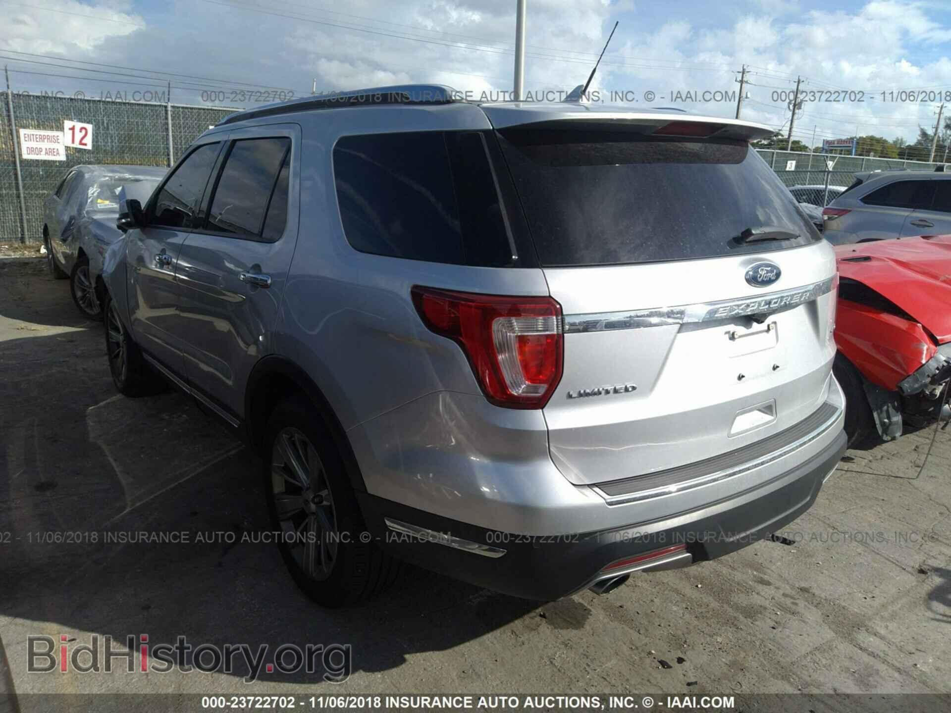 2018 Ford Explorer - VIN: 1FM5K8F86JGB32924 - Photo 3