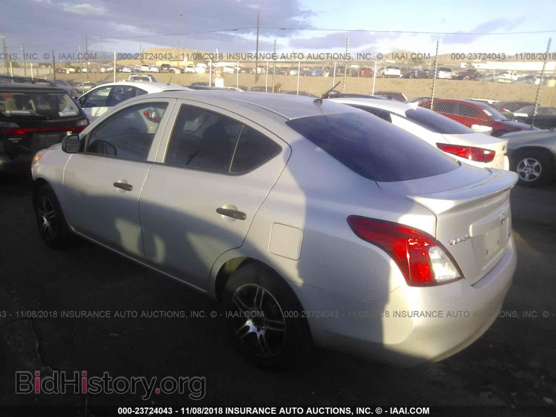 2014 Nissan Versa - VIN: 3N1CN7AP6EL832300 - Фото 3