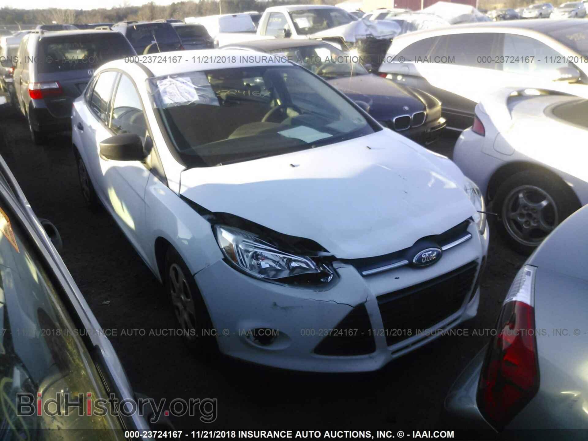 Photo 1FAHP3E26CL263564 - Ford Focus 2012
