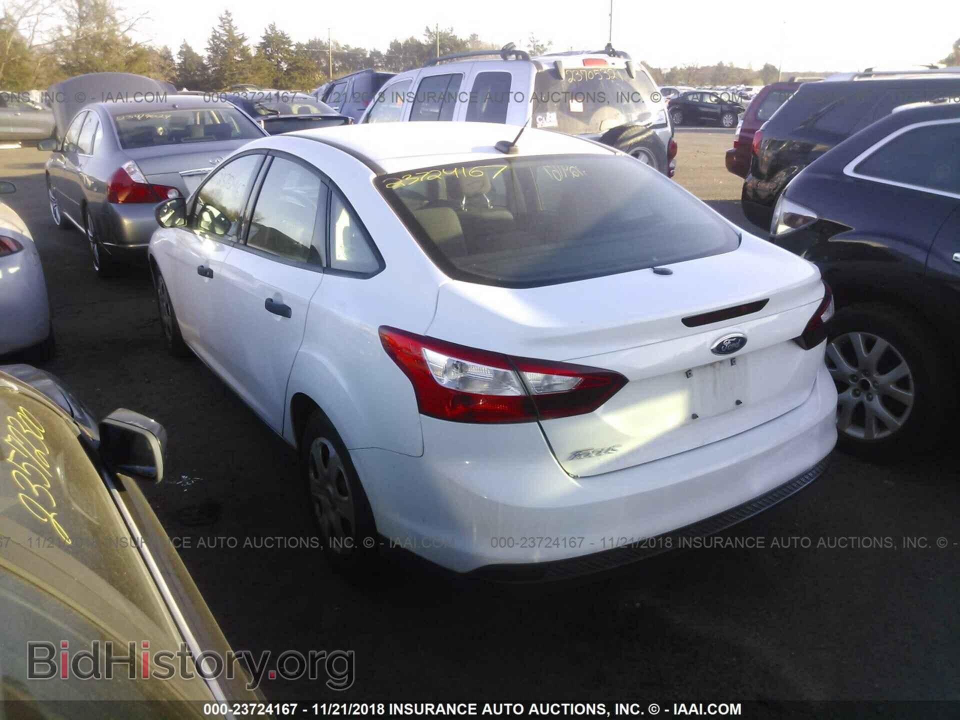 2012 Ford Focus - VIN: 1FAHP3E26CL263564 - Photo 3