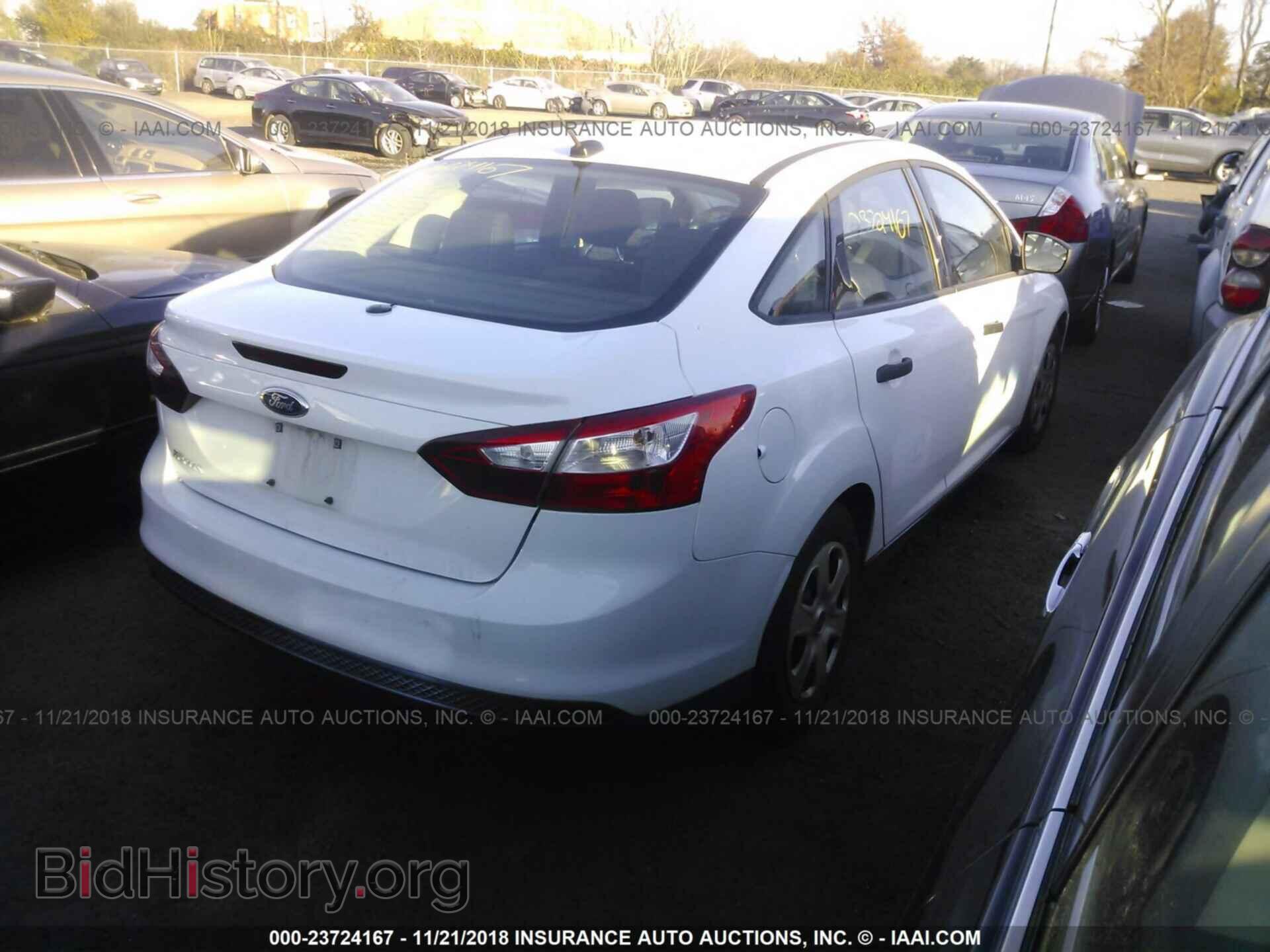 2012 Ford Focus - VIN: 1FAHP3E26CL263564 - Photo 4