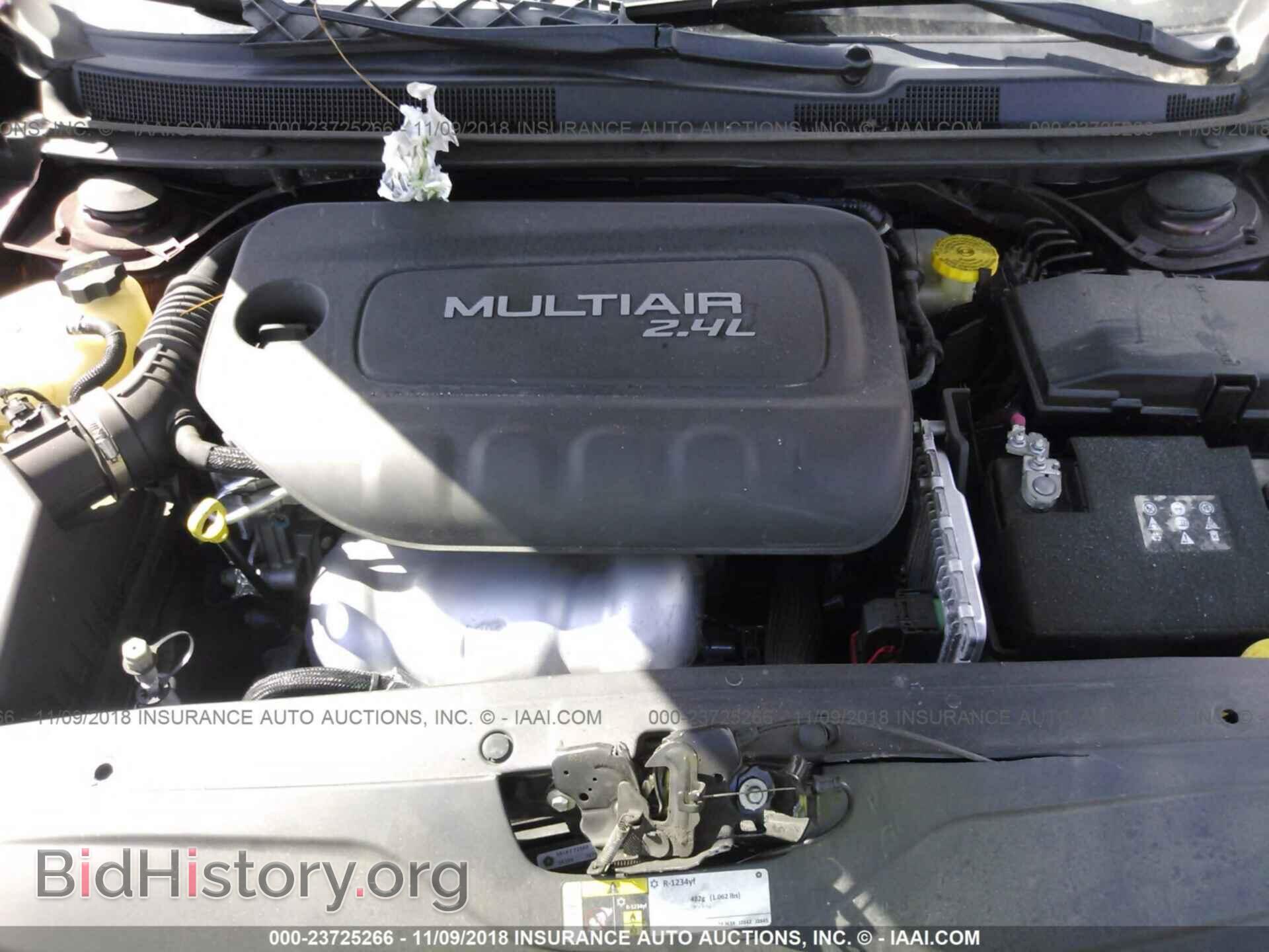 2015 Chrysler 200 - VIN: 1C3CCCAB0FN724650 - Photo 10