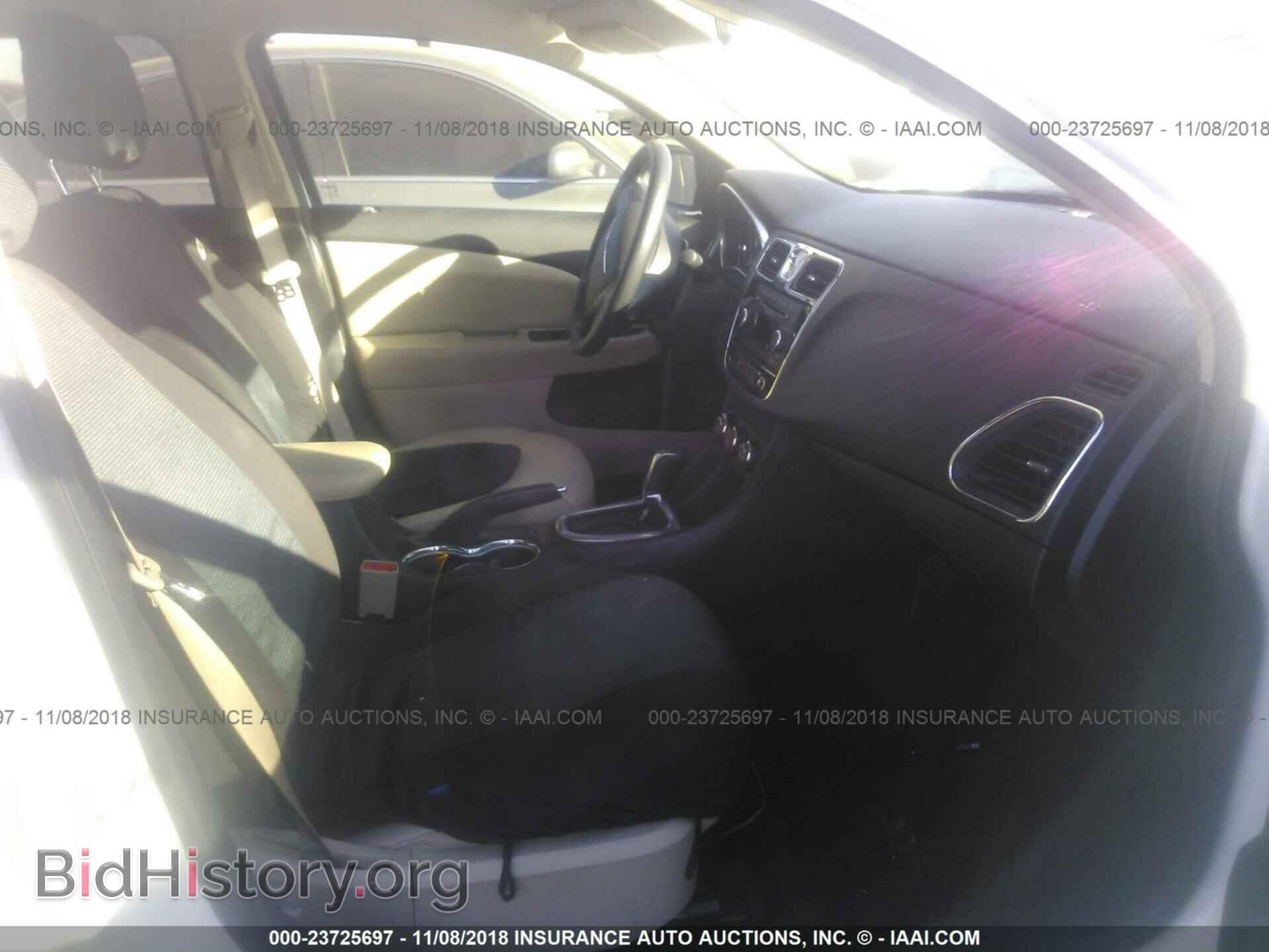 2013 Chrysler 200 - VIN: 1C3CCBAB2DN606672 - Фото 5
