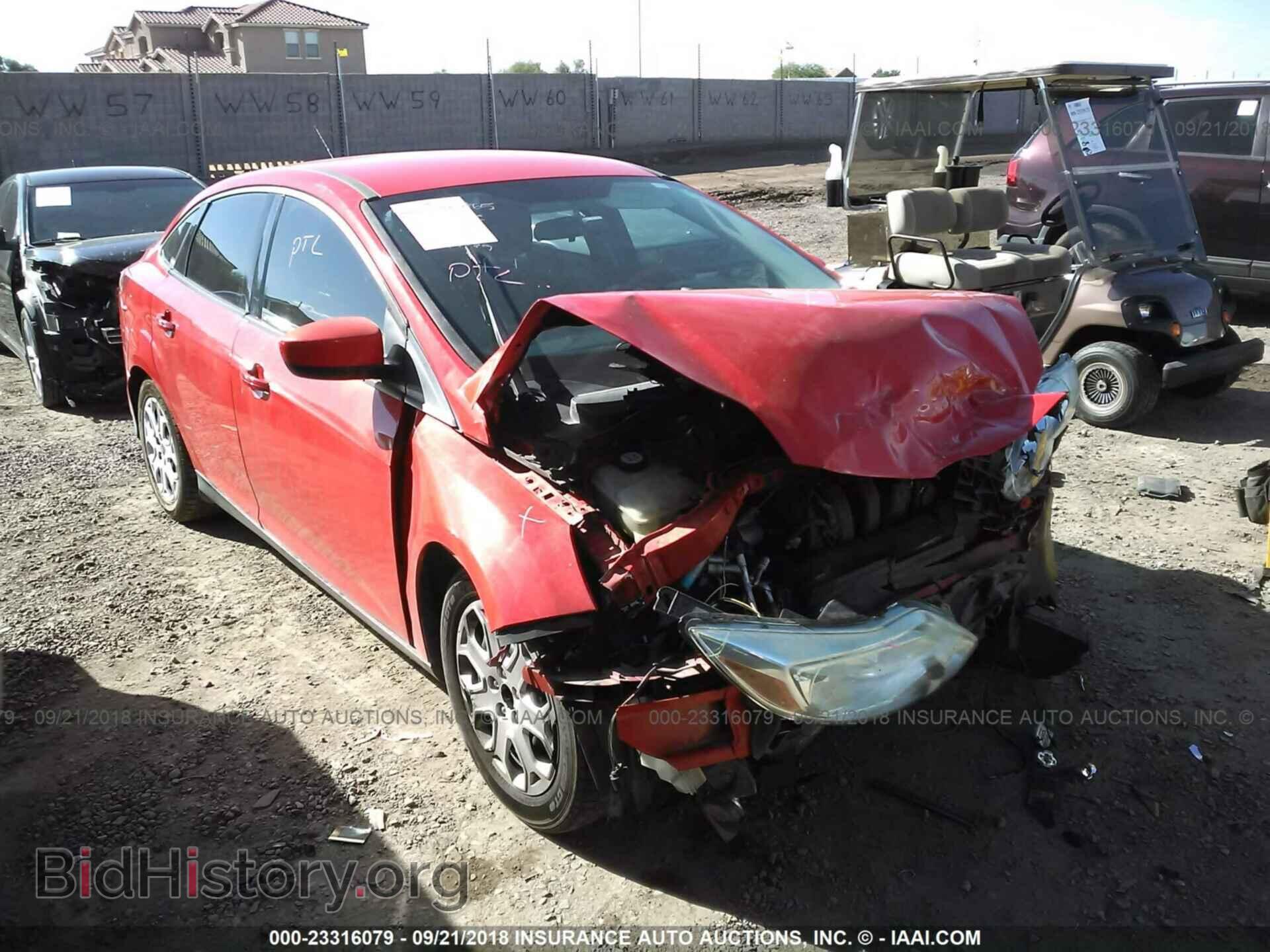 Photo 1FAHP3F24CL252190 - FORD FOCUS 2012