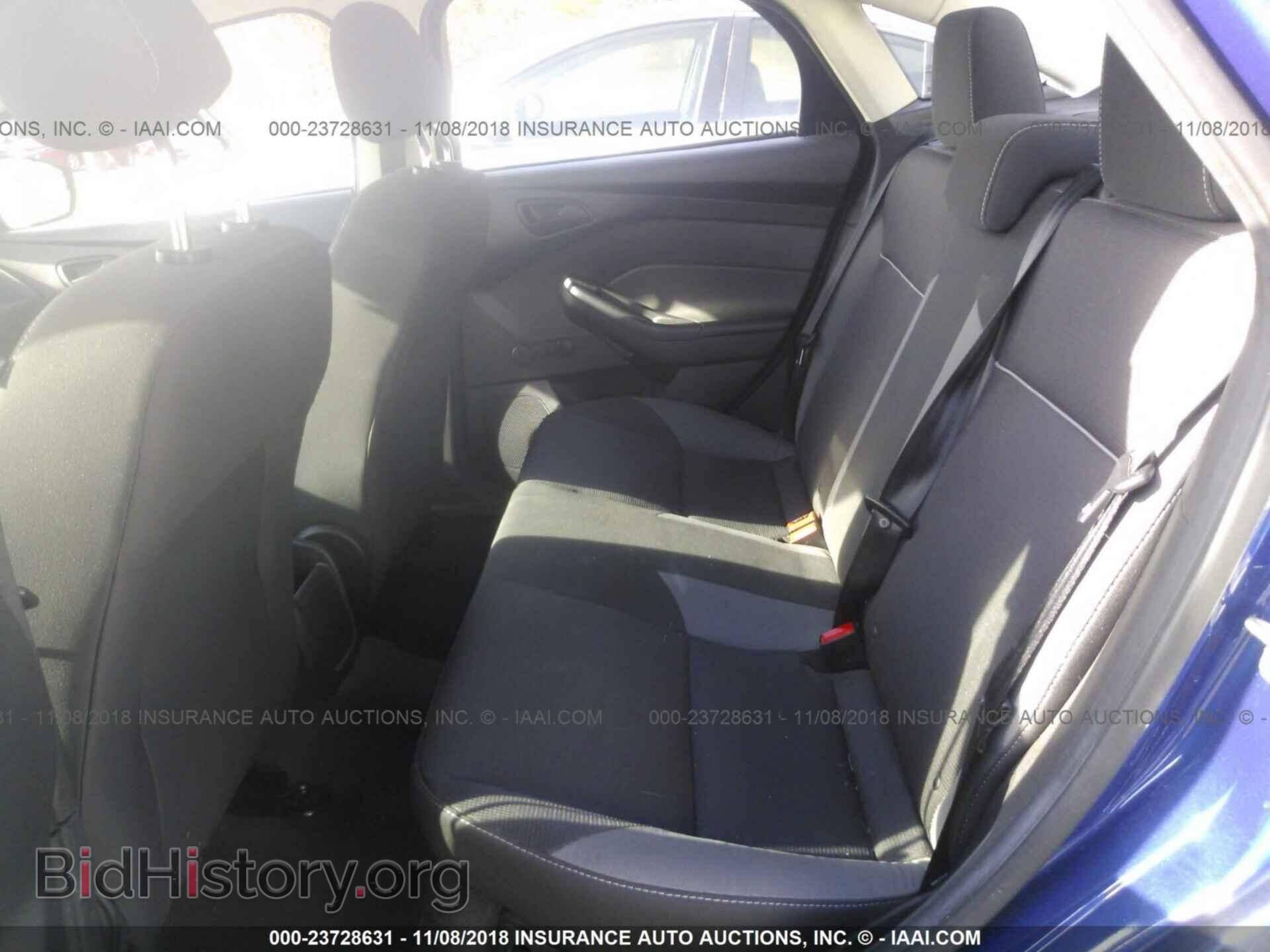 2012 Ford Focus - VIN: 1FAHP3E22CL323520 - Photo 8