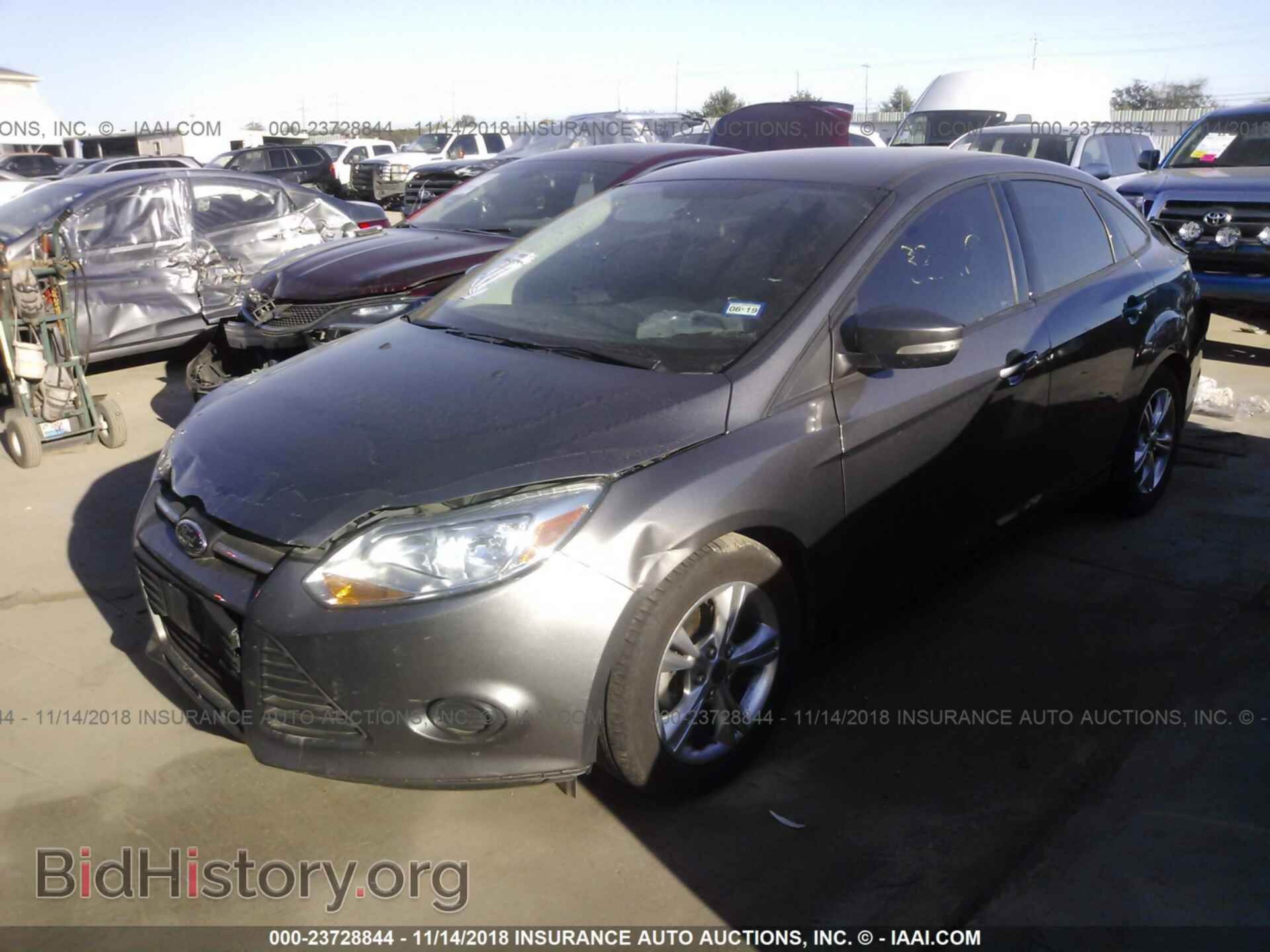 2014 Ford Focus - VIN: 1FADP3F27EL330141 - Photo 2