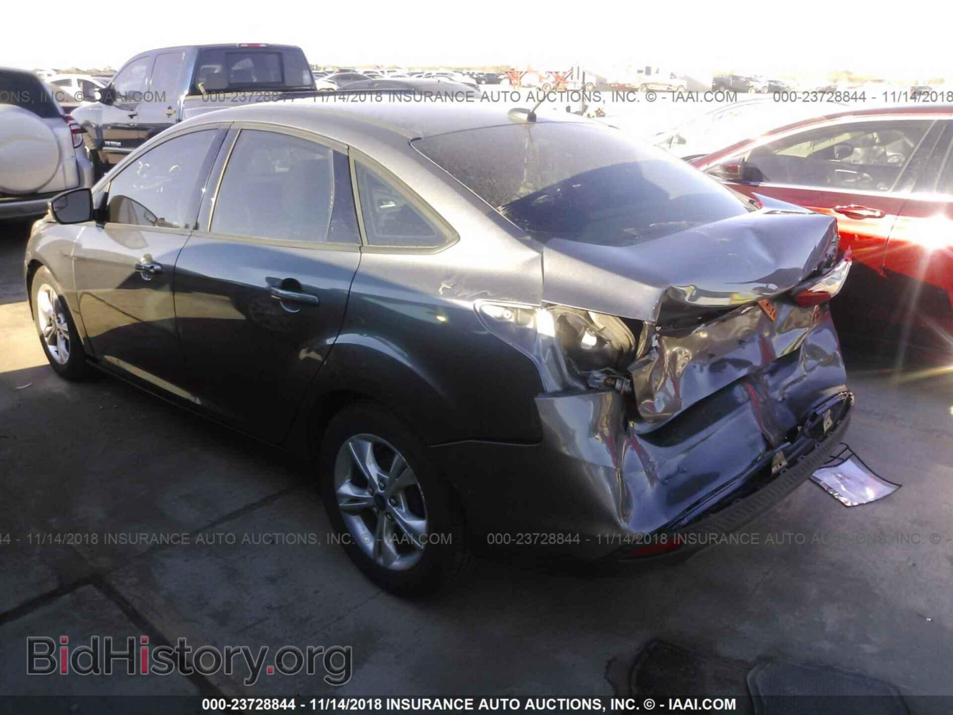 2014 Ford Focus - VIN: 1FADP3F27EL330141 - Photo 3