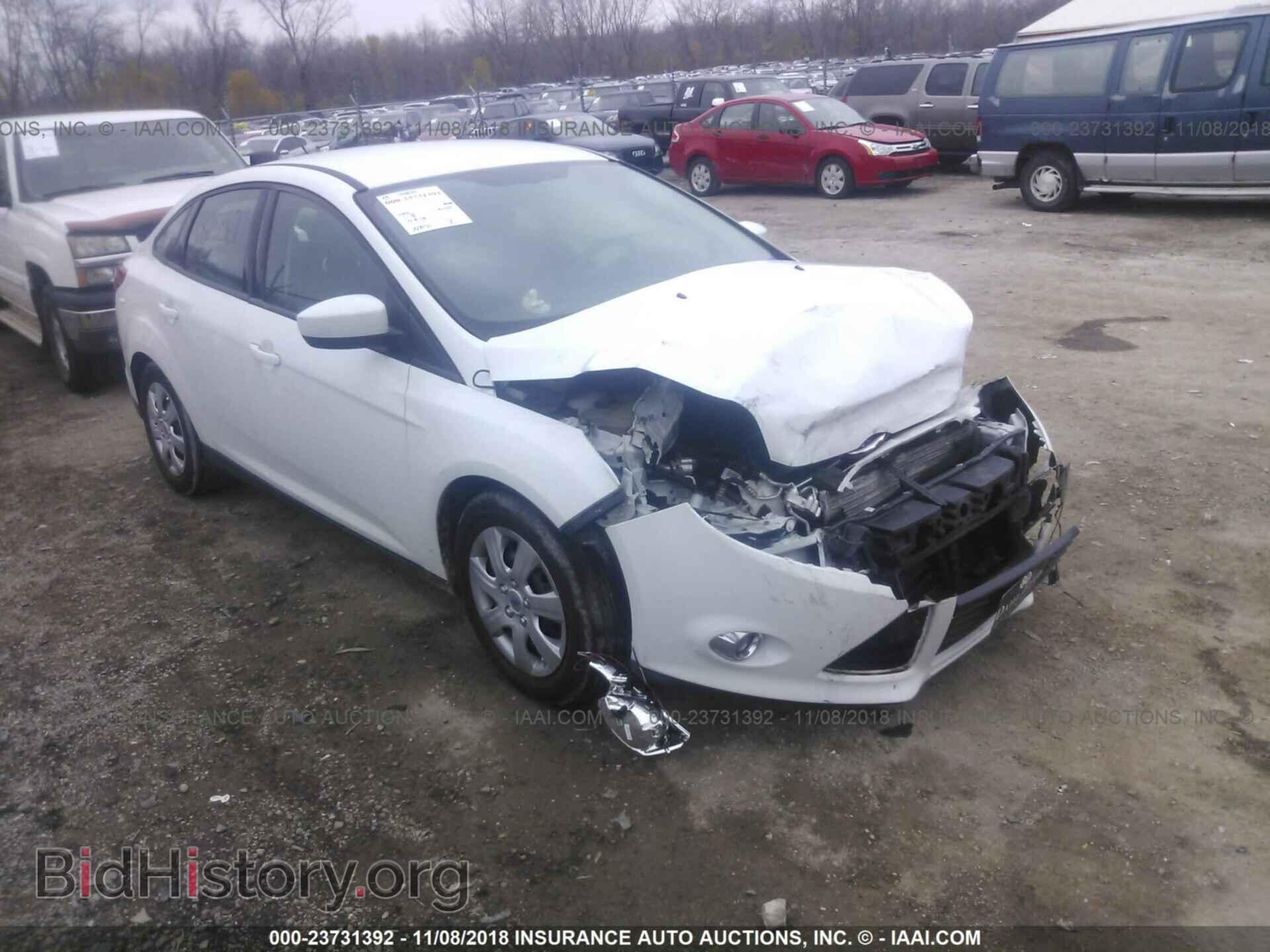 Photo 1FAHP3F23CL105844 - Ford Focus 2012