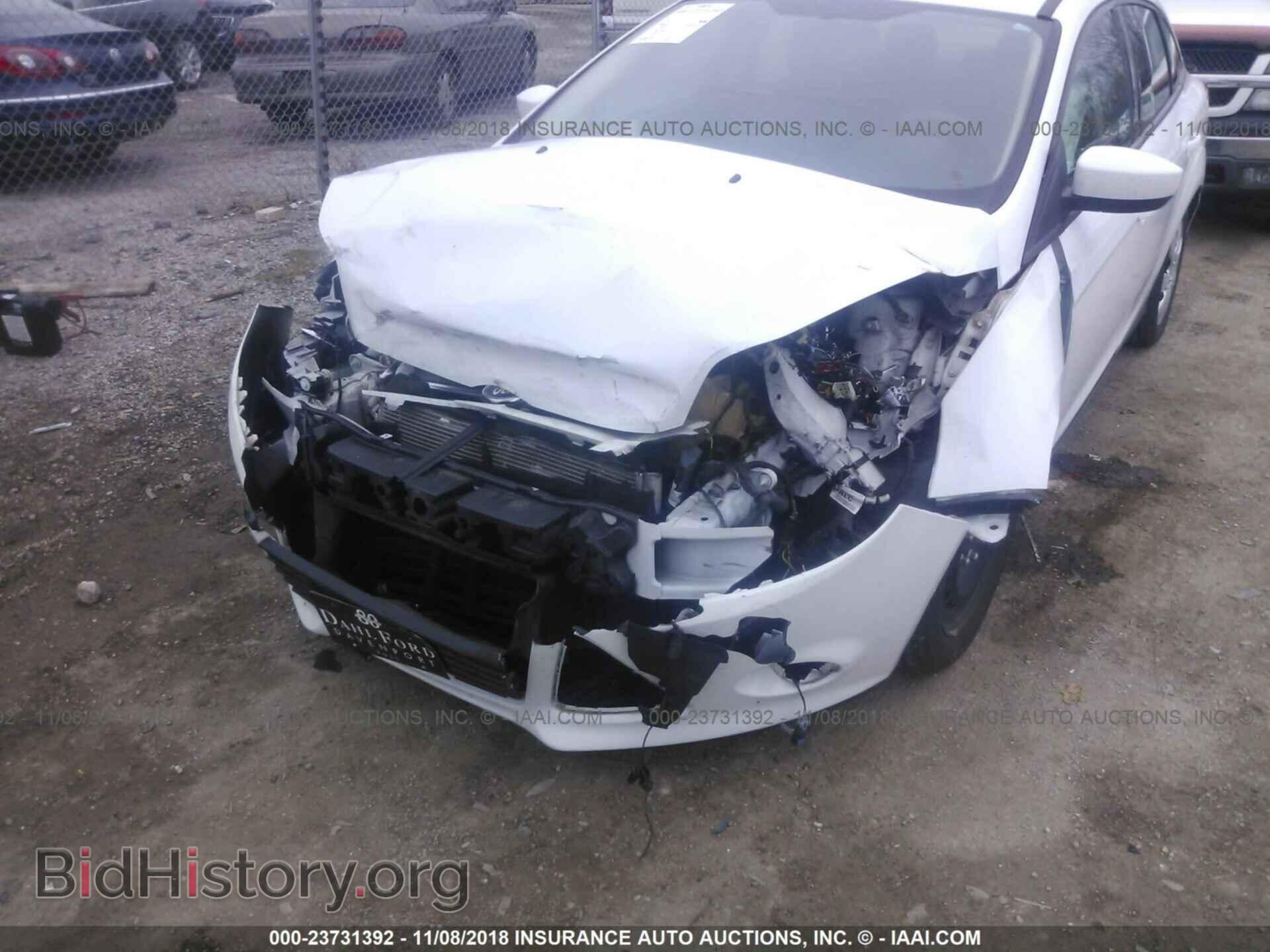 2012 Ford Focus - VIN: 1FAHP3F23CL105844 - Photo 6