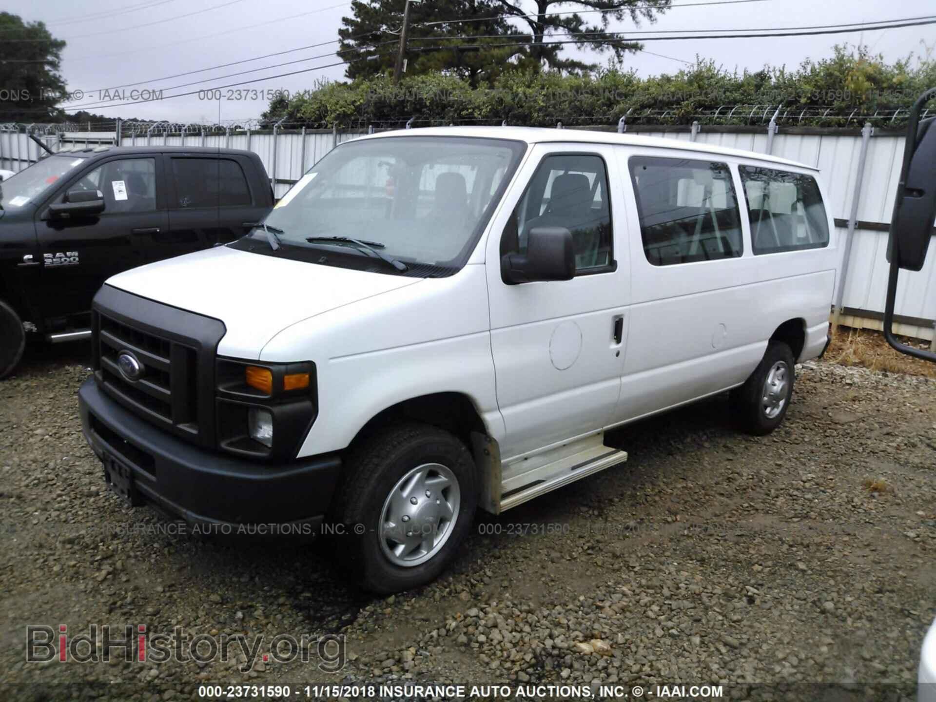 2011 Ford Econoline - VIN: 1FBNE3BL5BDA01774 - Photo 2