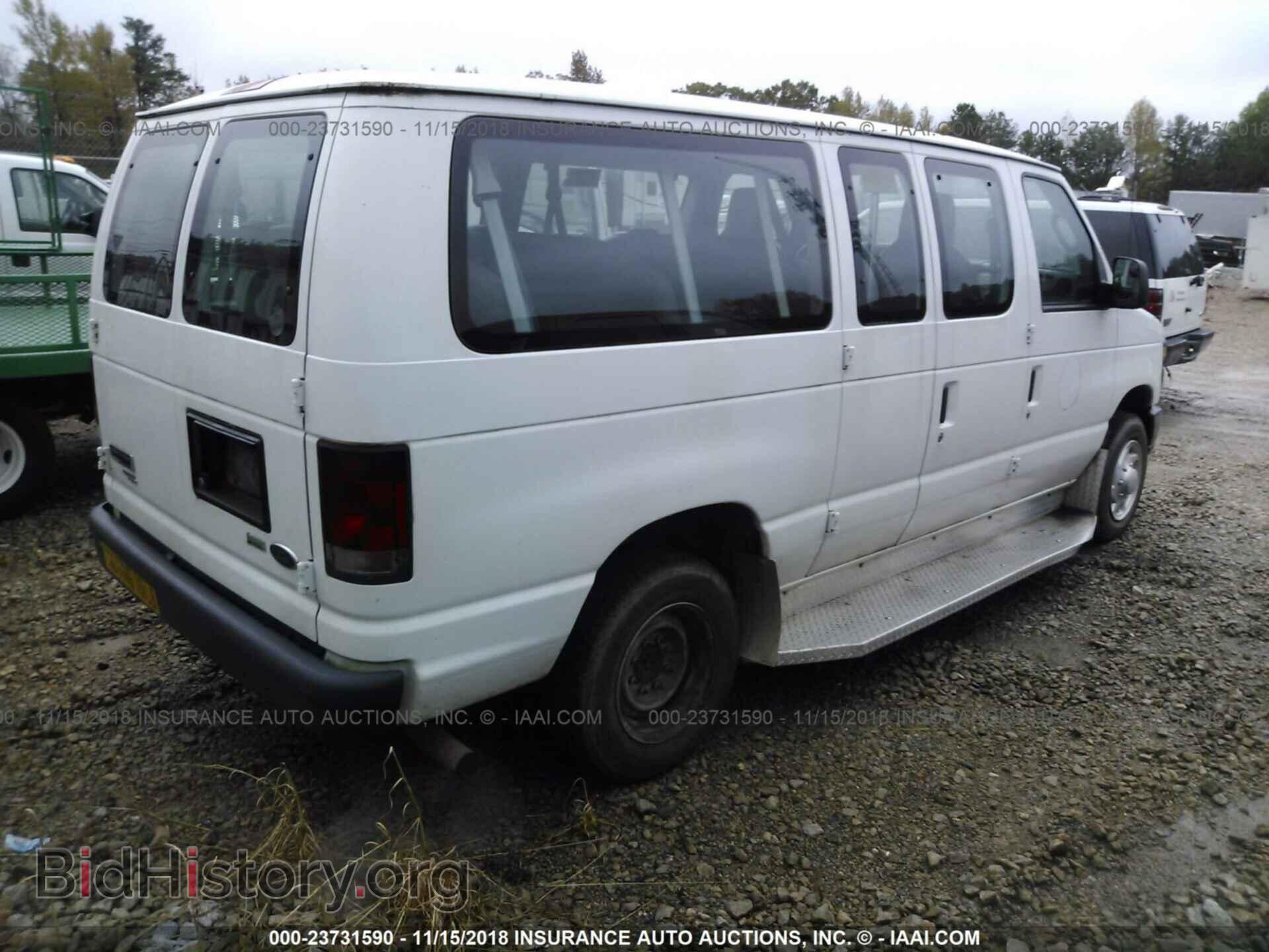 2011 Ford Econoline - VIN: 1FBNE3BL5BDA01774 - Photo 4