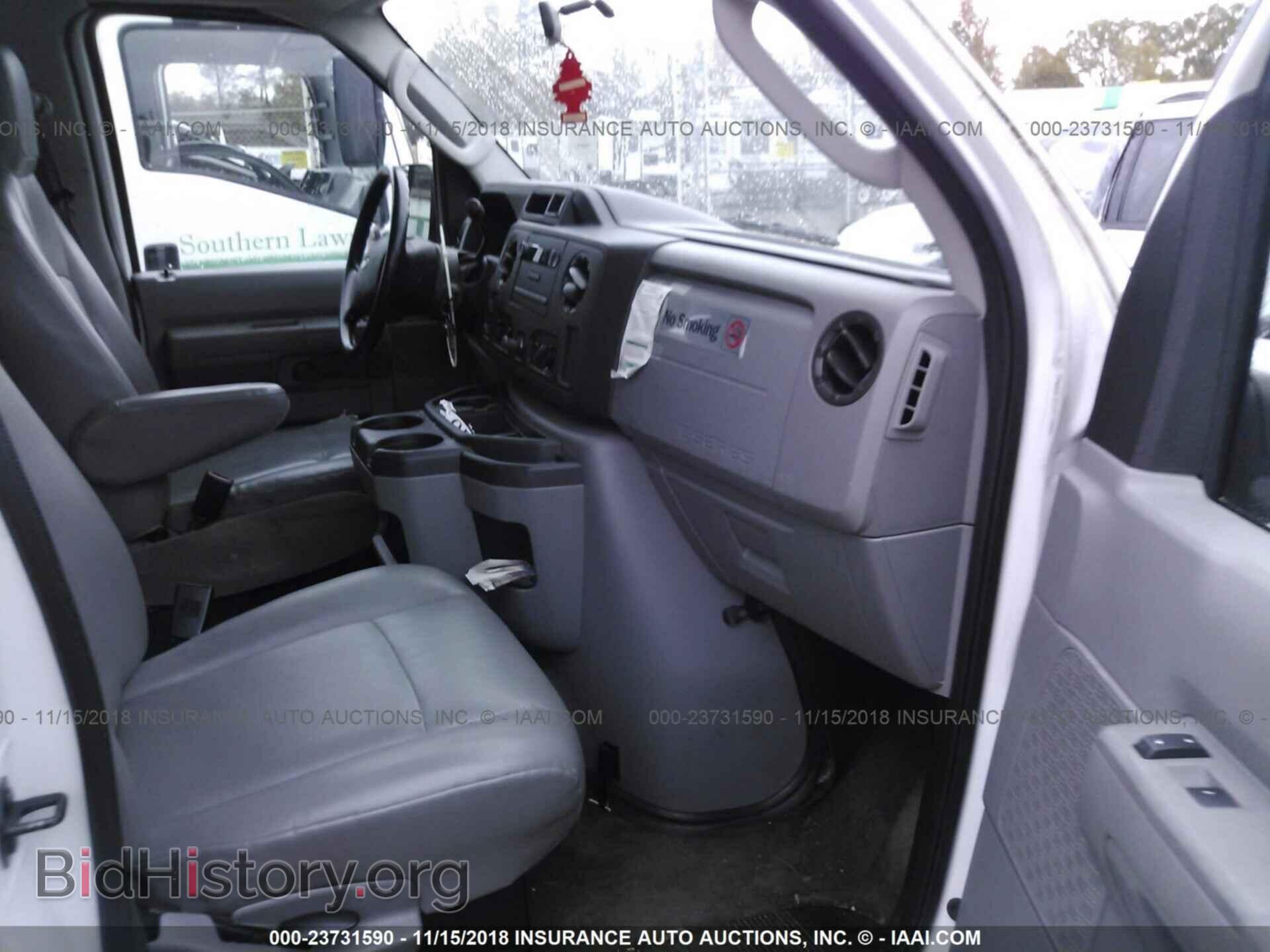 2011 Ford Econoline - VIN: 1FBNE3BL5BDA01774 - Photo 5
