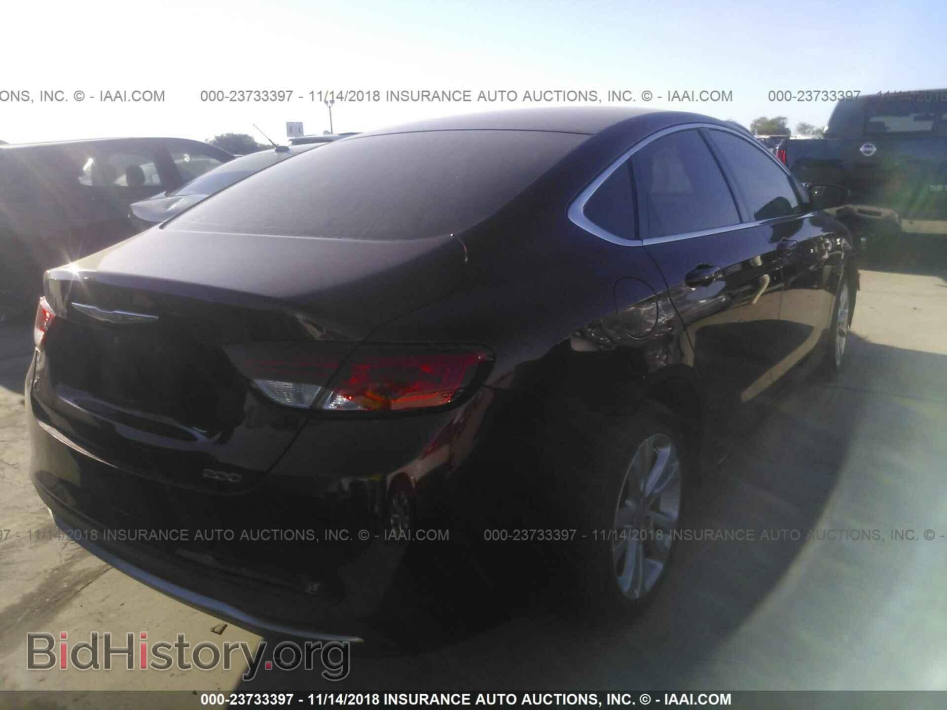 2015 Chrysler 200 - VIN: 1C3CCCAB7FN641345 - Photo 4