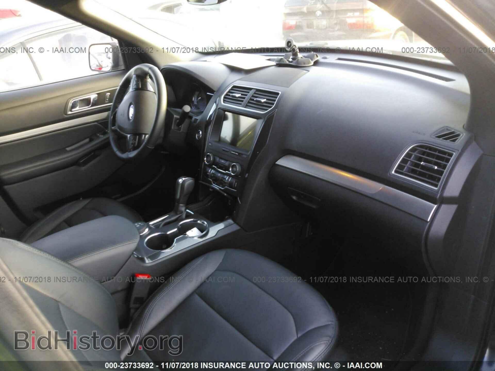 2018 Ford Explorer - VIN: 1FM5K8D85JGB93653 - Photo 5