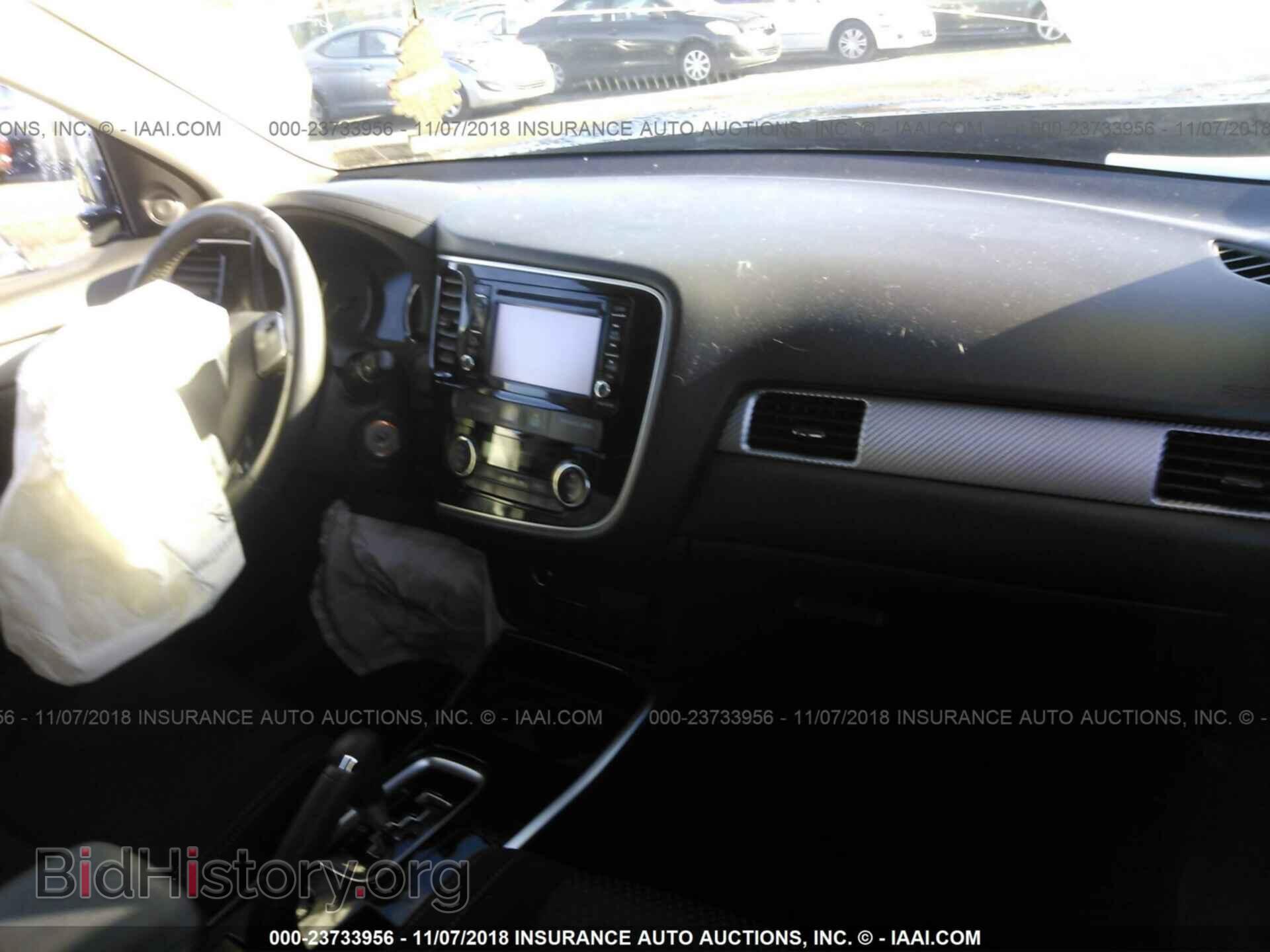 2017 Mitsubishi Outlander - VIN: JA4AD2A33HZ066735 - Фото 5