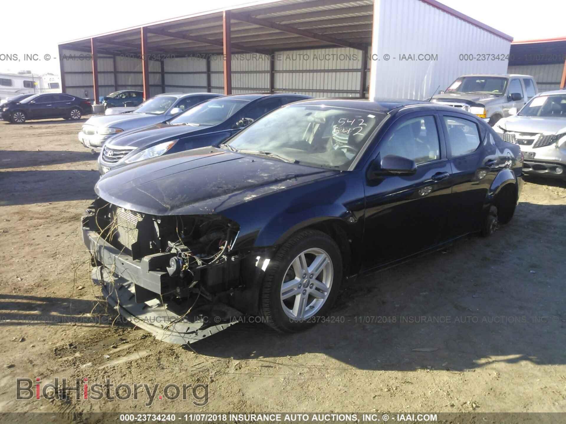 2011 Dodge Avenger - VIN: 1B3BD1FB3BN526318 - Photo 2