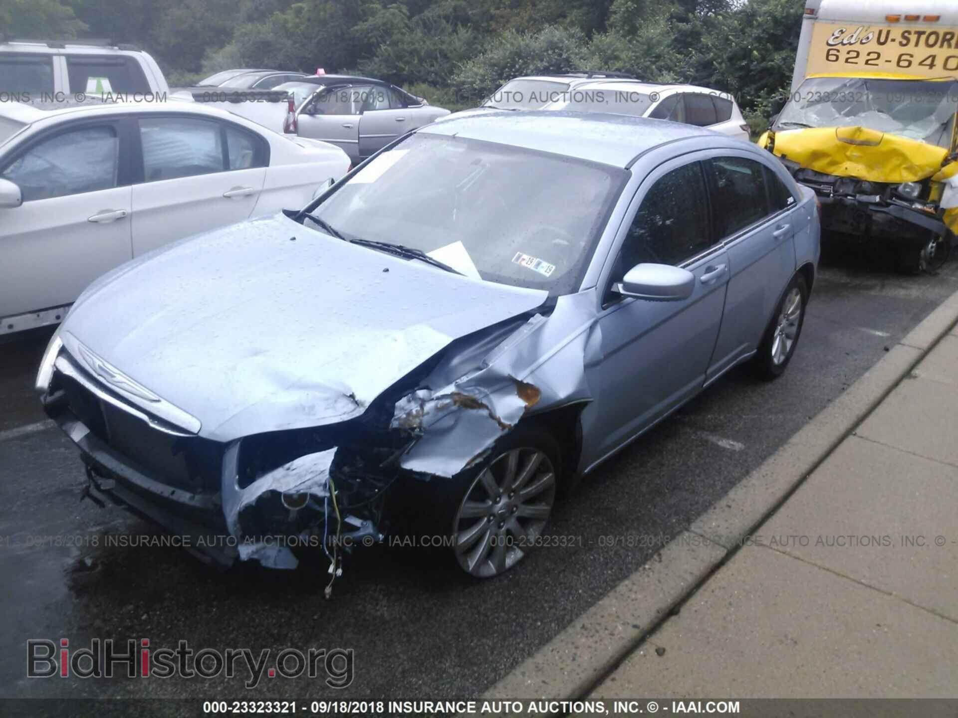2012 CHRYSLER 200 - VIN: 1C3CCBBG9CN250939 - Фото 2