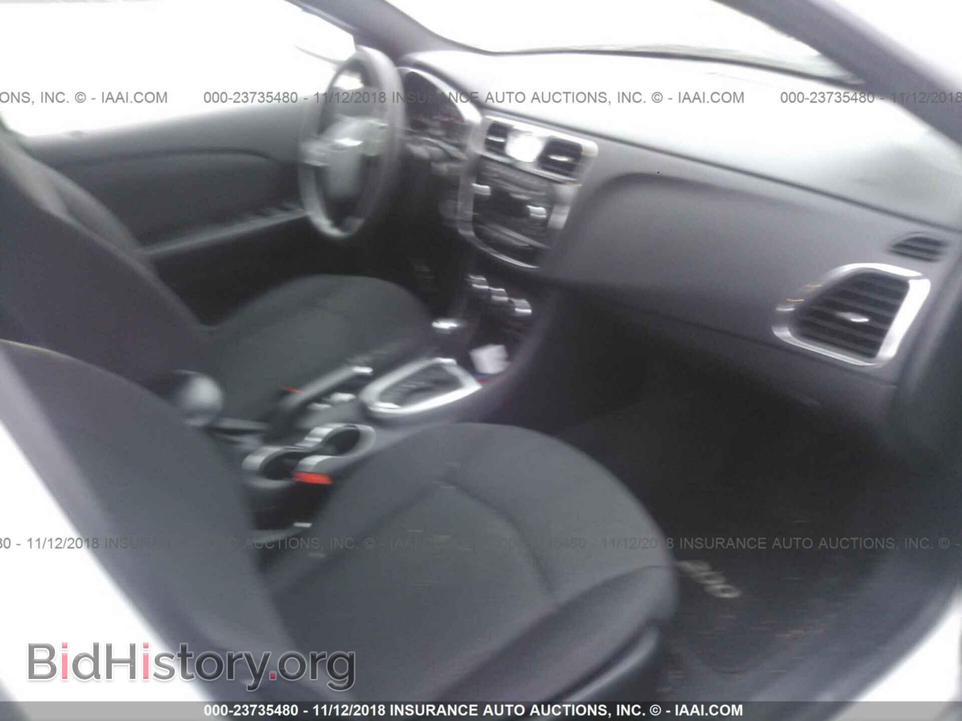 2012 Chrysler 200 - VIN: 1C3CCBAB9CN105325 - Фото 5