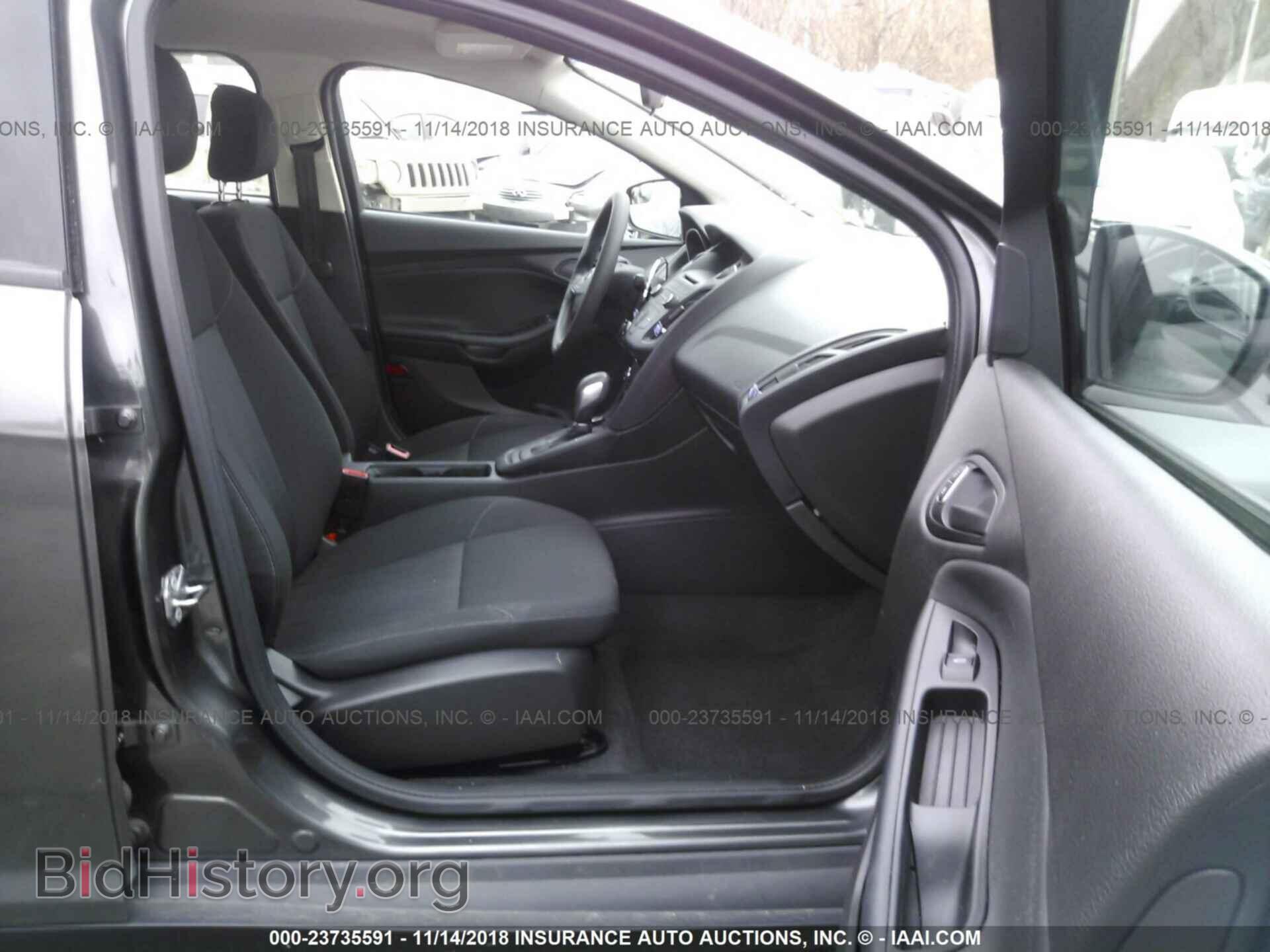 2015 Ford Focus - VIN: 1FADP3E24FL366596 - Photo 5