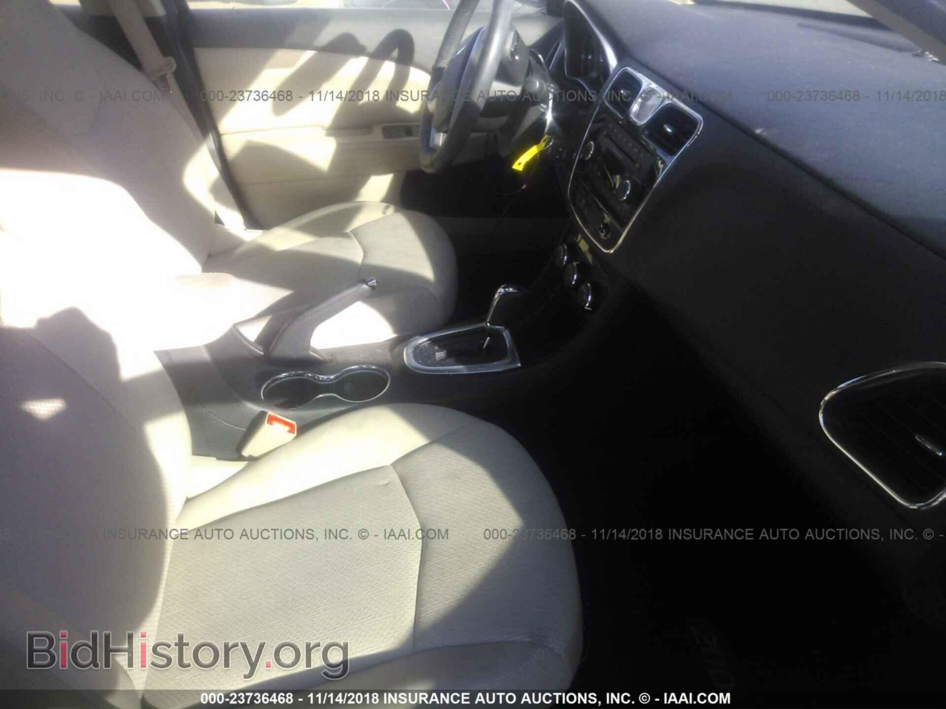 2013 Chrysler 200 - VIN: 1C3CCBBB4DN655256 - Фото 5
