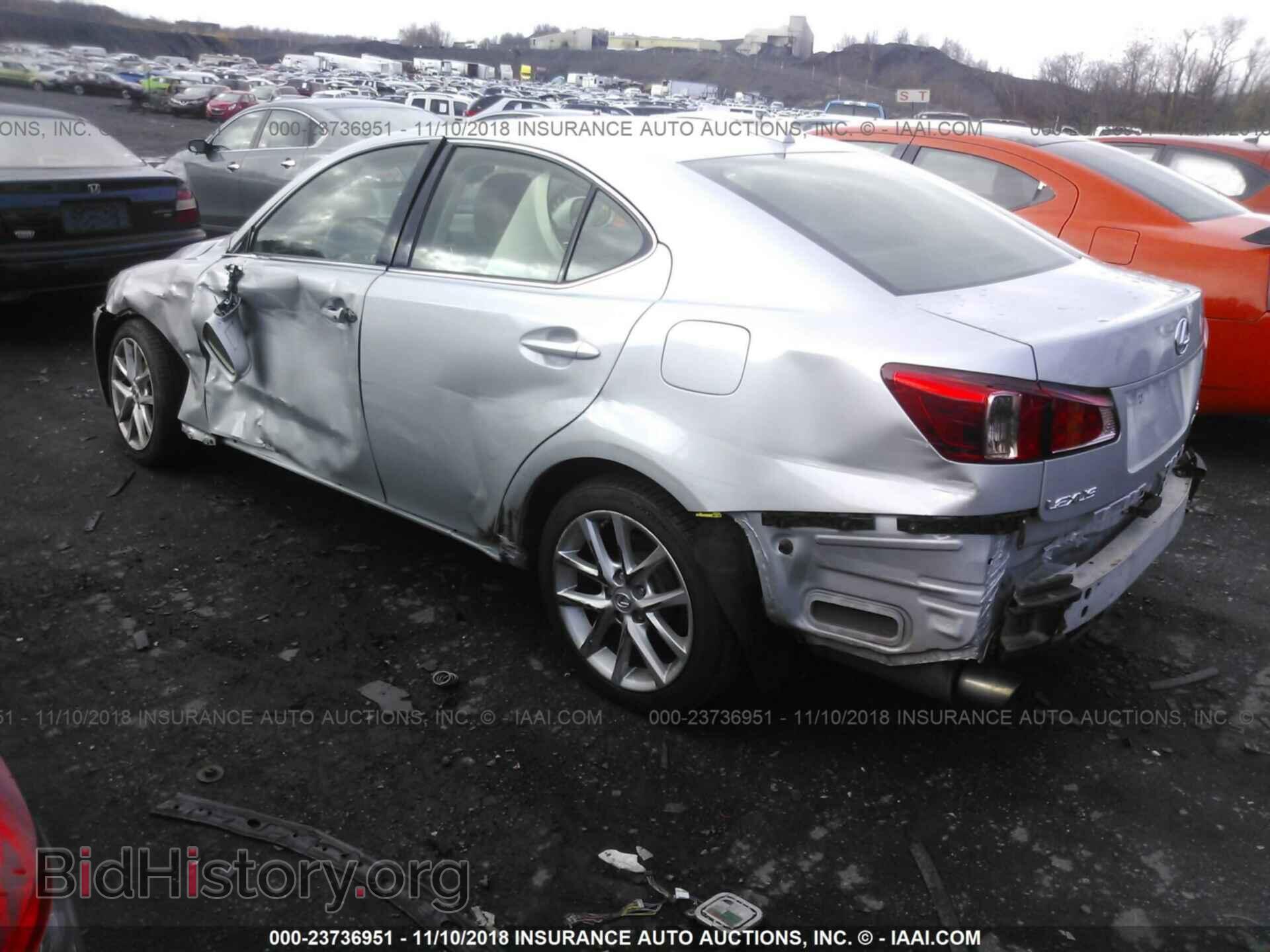 2012 Lexus Is - VIN: JTHCF5C20C5056600 - Photo 3