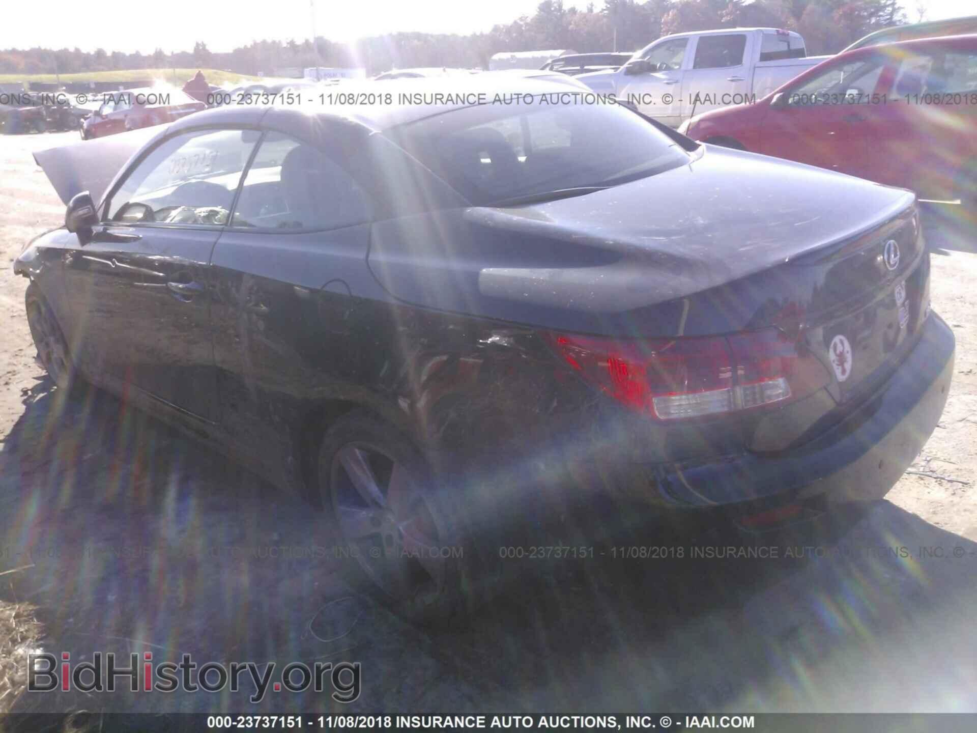 2011 Lexus Is - VIN: JTHFF2C20B2515541 - Photo 3