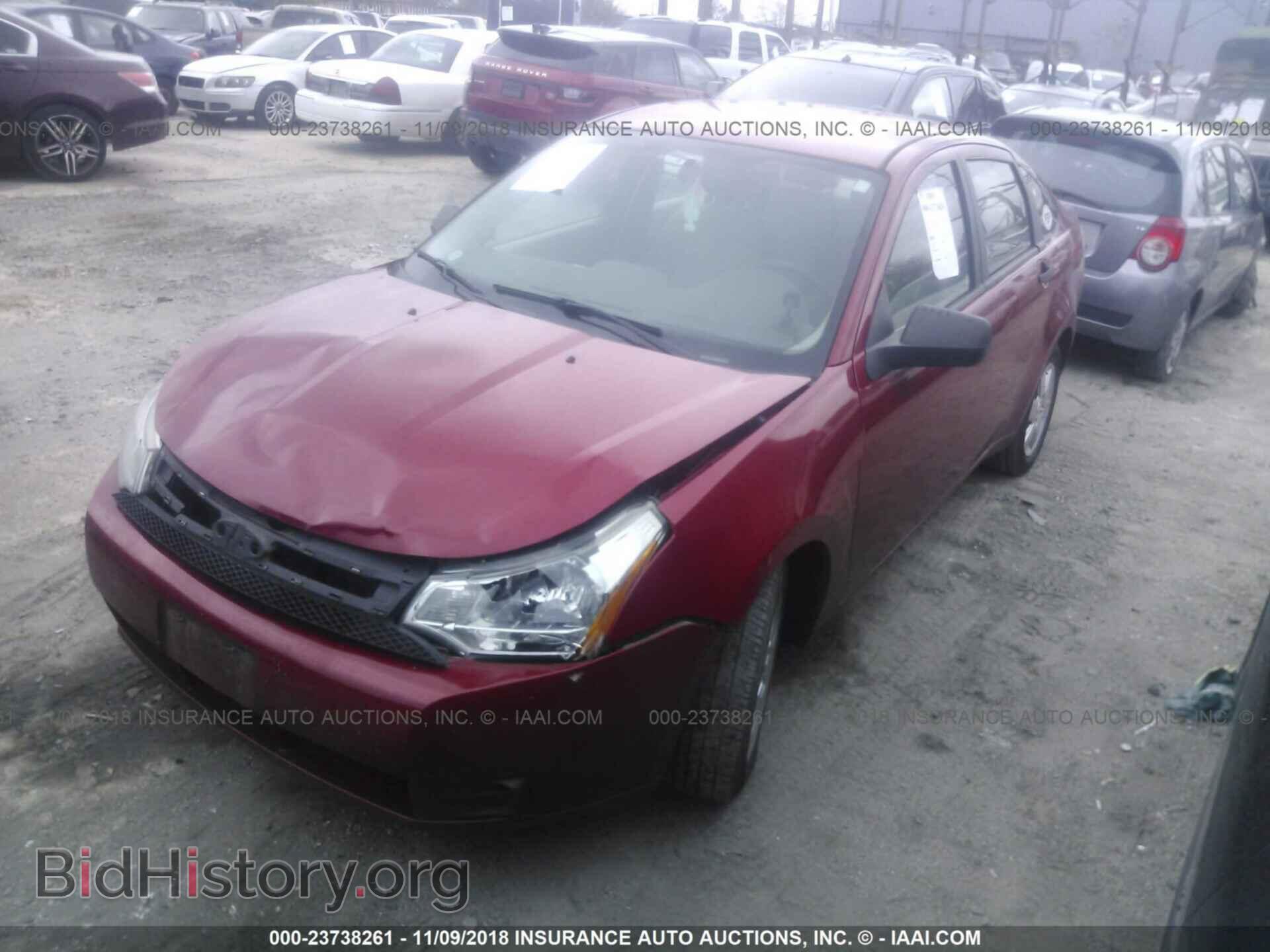 2011 FORD FOCUS - VIN: 1FAHP3EN1BW143324 - Фото 2