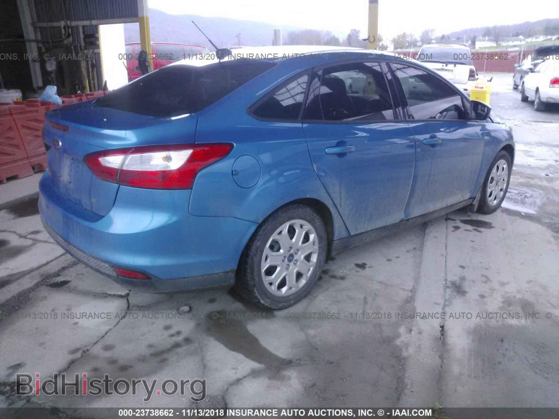 2012 Ford Focus - VIN: 1FAHP3F25CL255583 - Photo 4