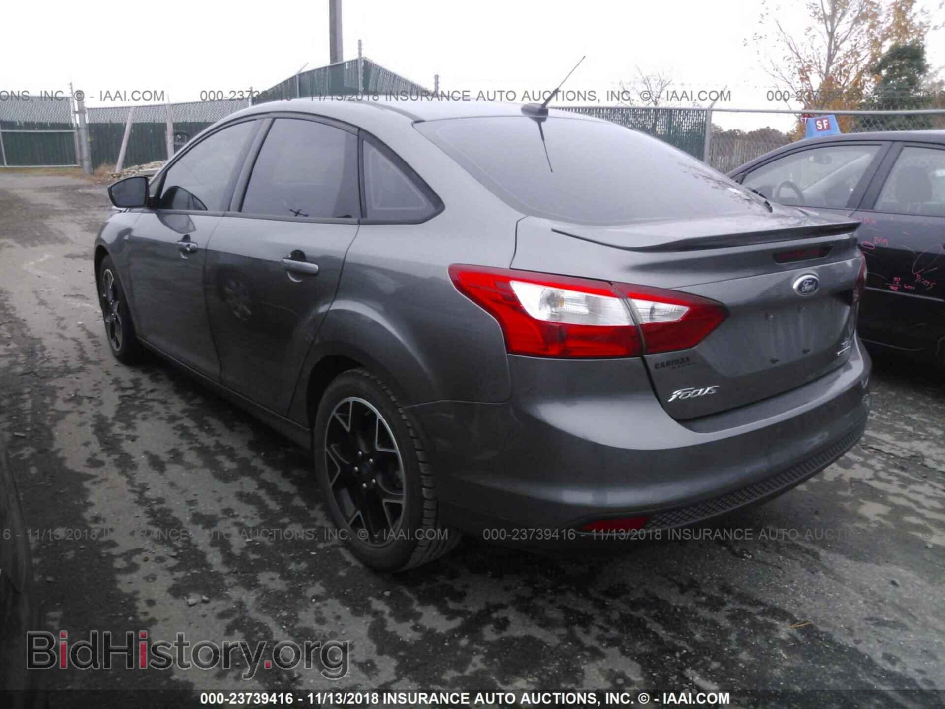 2012 Ford Focus - VIN: 1FAHP3F22CL468216 - Photo 3