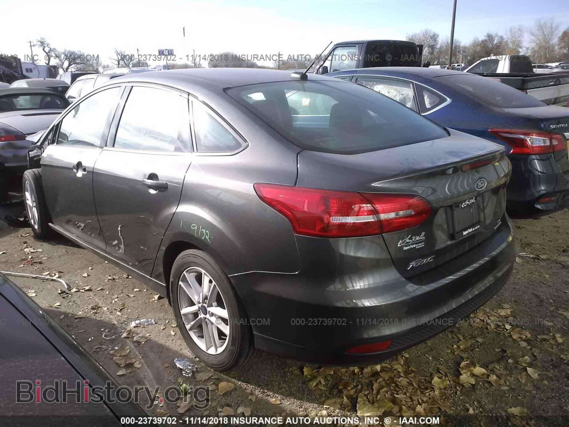 2016 Ford Focus - VIN: 1FADP3F22GL306008 - Фото 3