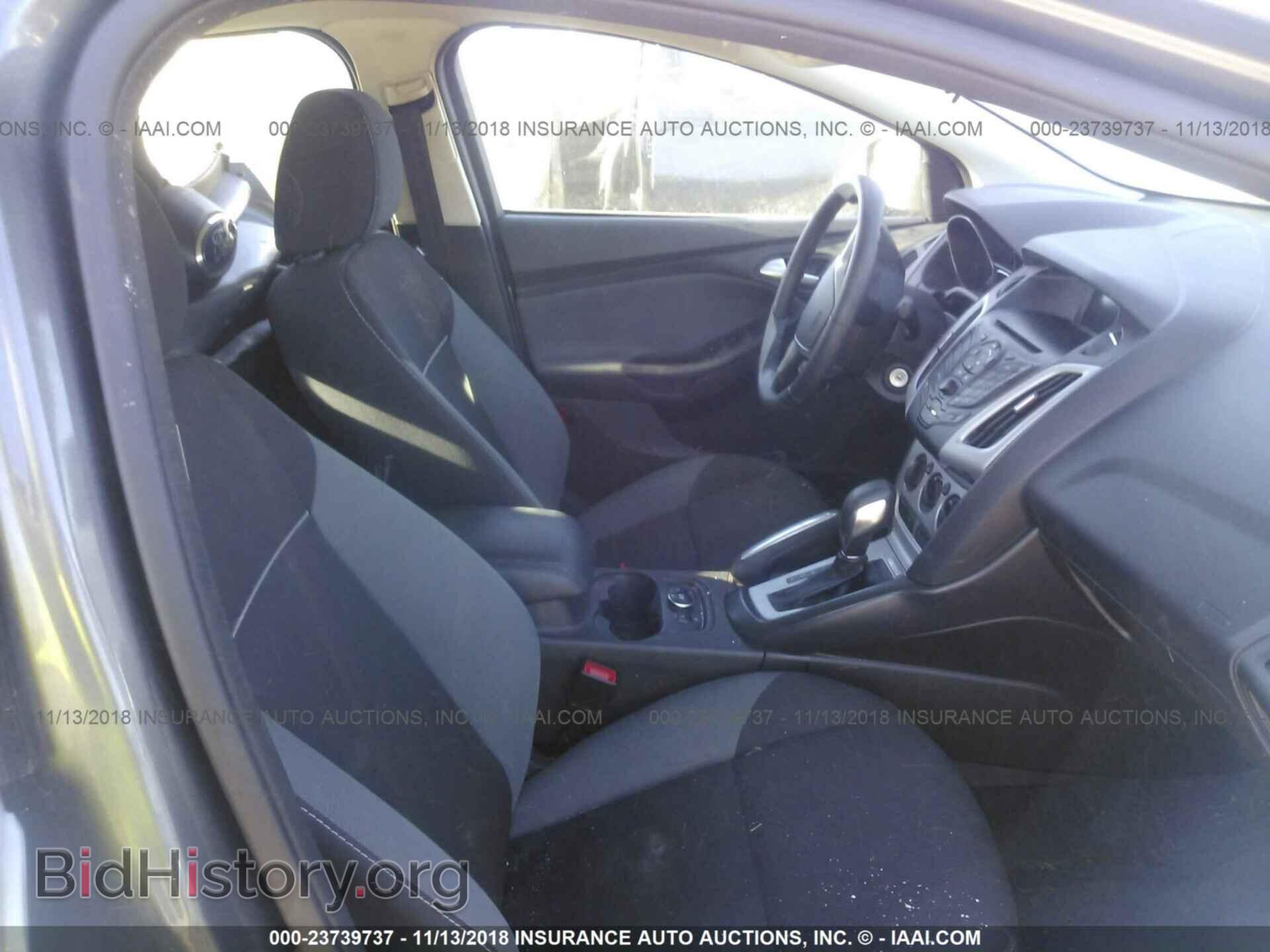 2014 Ford Focus - VIN: 1FADP3F24EL107636 - Photo 5