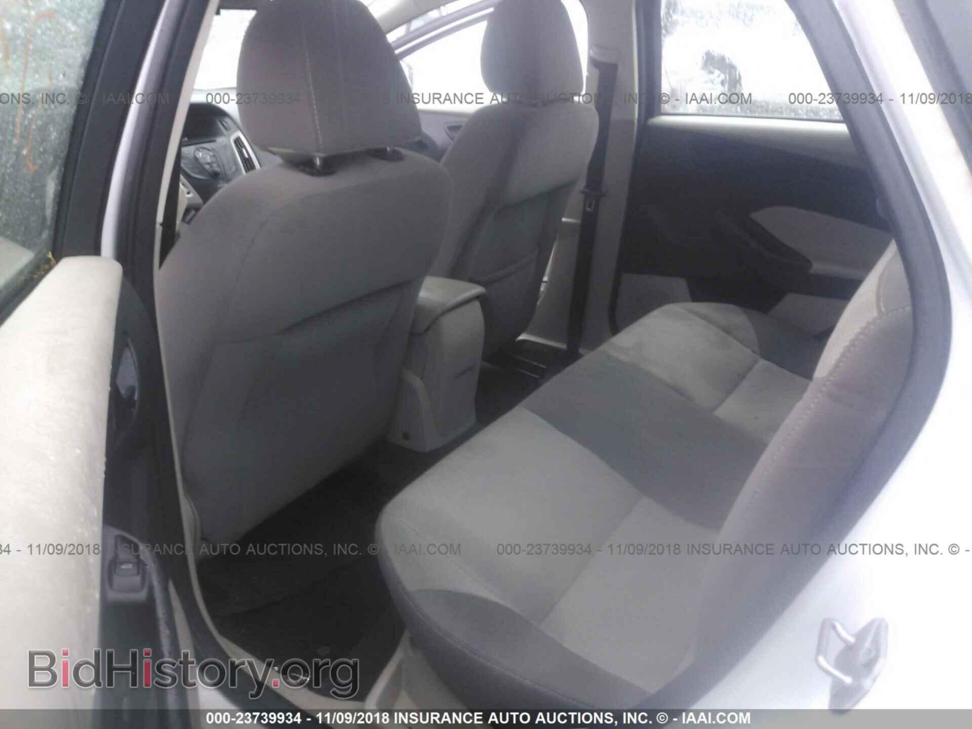2012 Ford Focus - VIN: 1FAHP3F23CL387127 - Фото 8